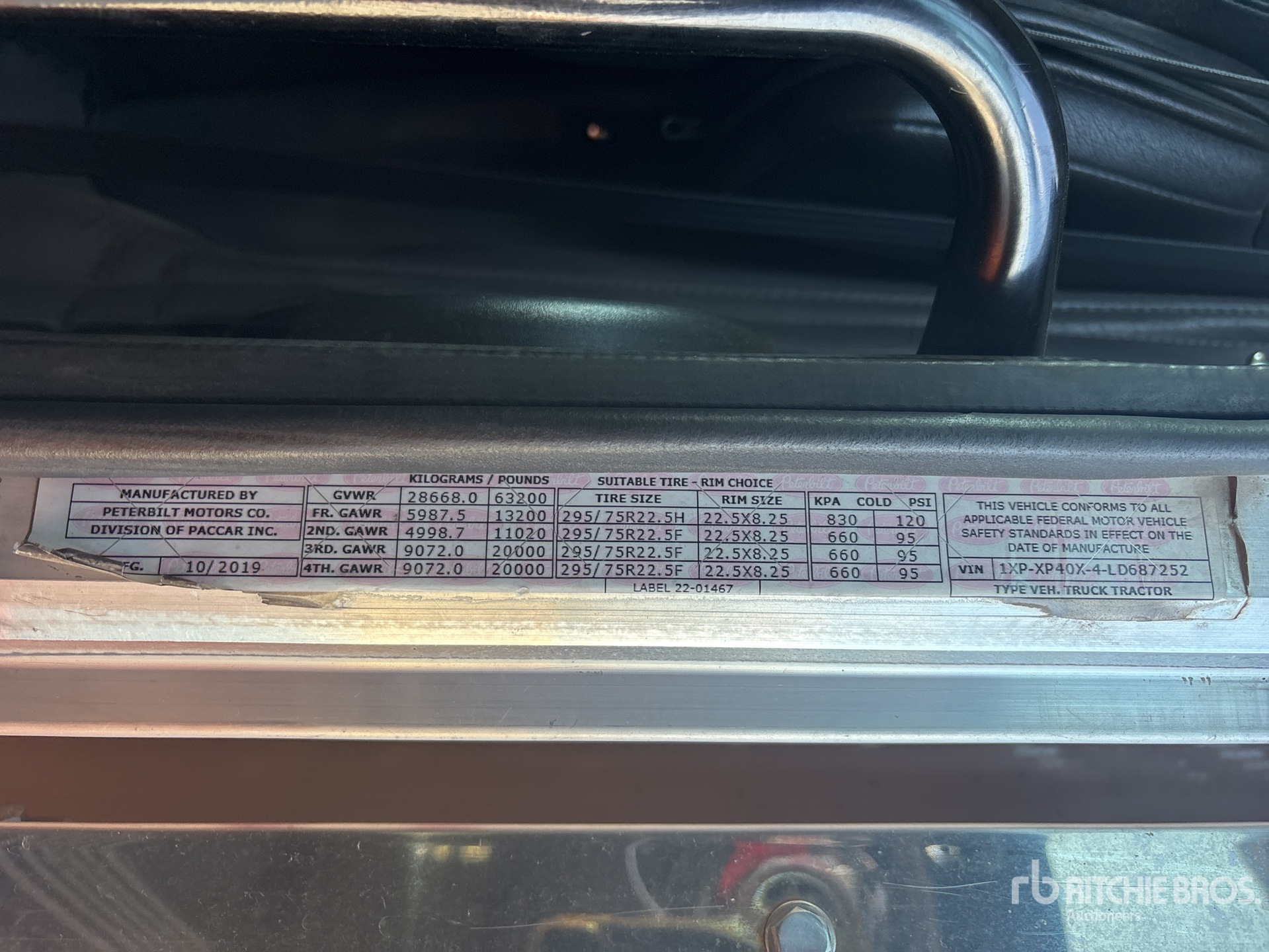 2020 Peterbilt 389