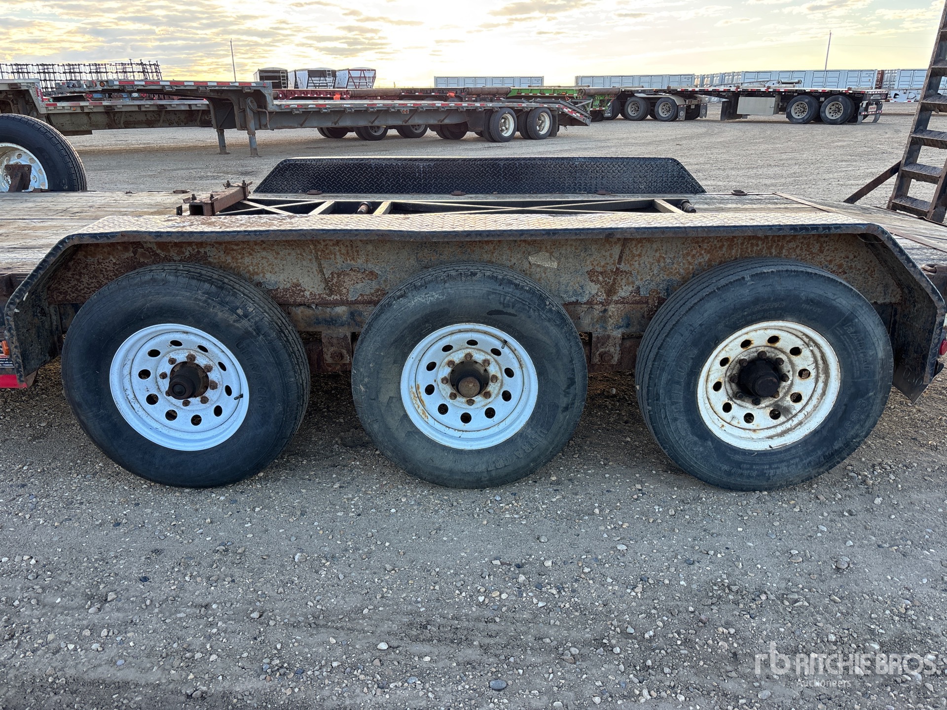 2015 Load Trail 17078 LB 20 FT TRI/A