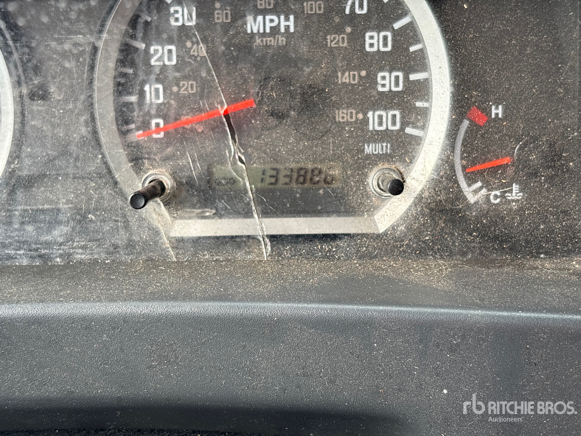 2016 Isuzu NPR HD
