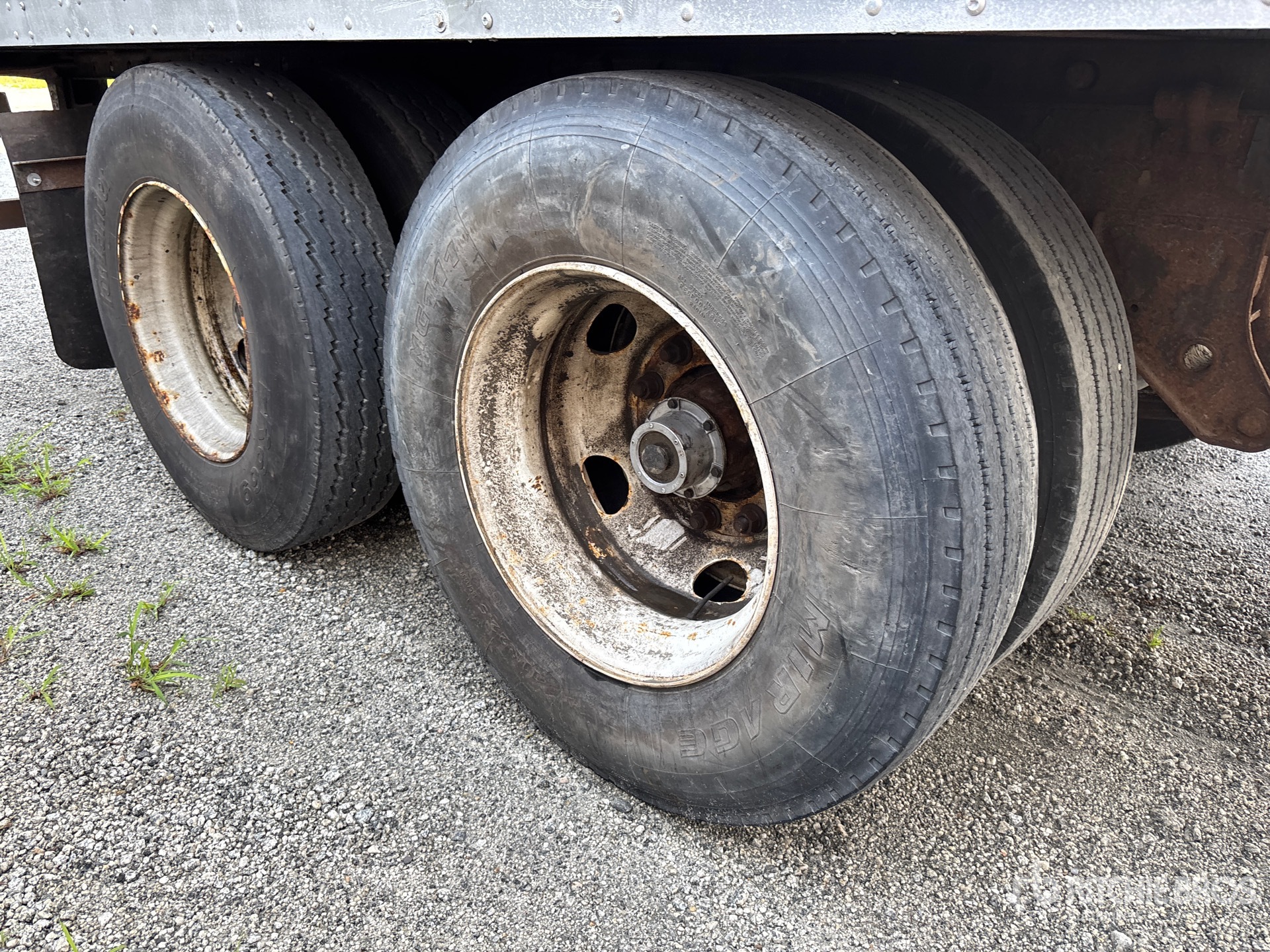 2000 Great Dane 53 ft x 102 in T/A