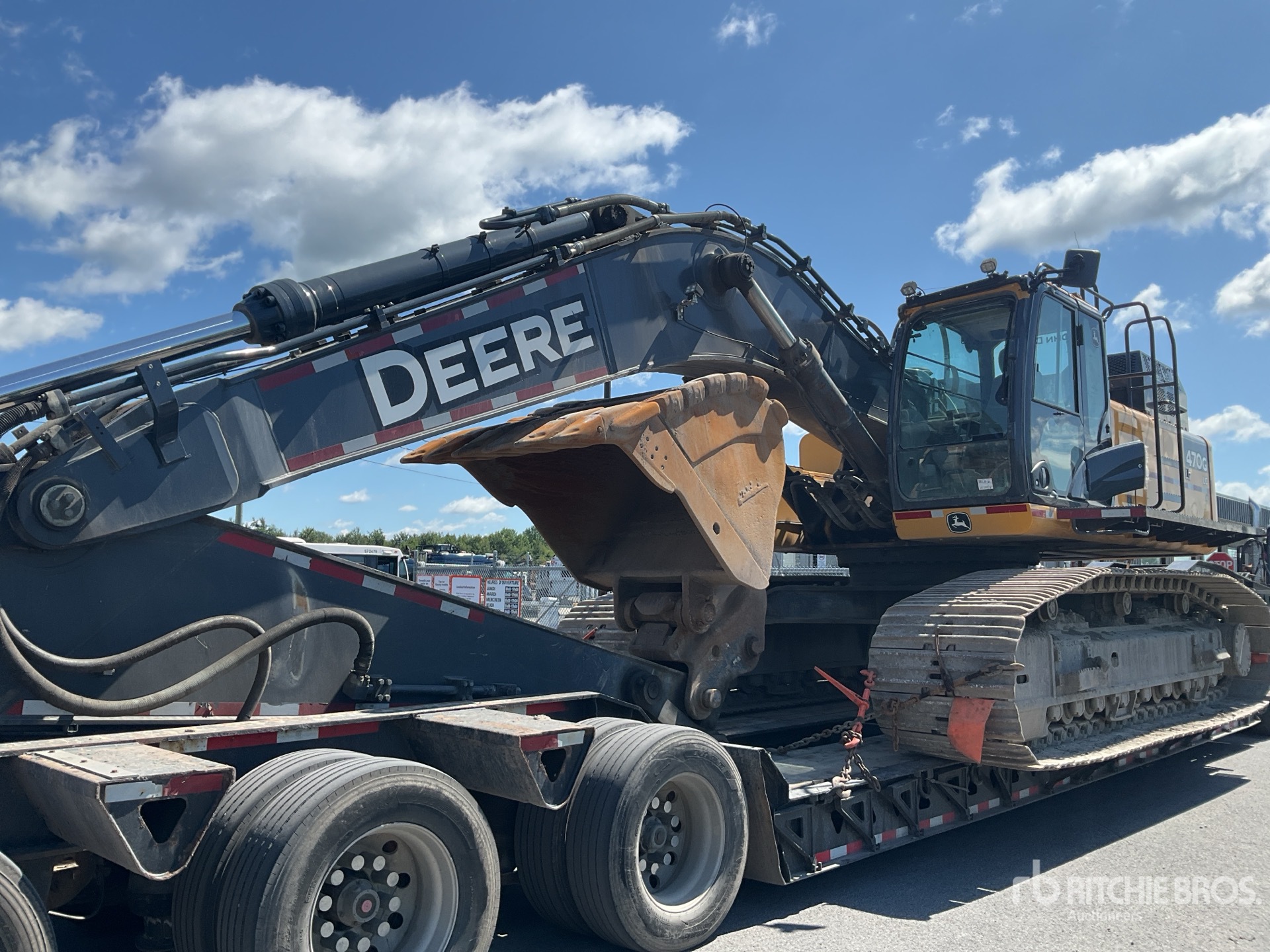 Photo of 2019 John Deere 470GLC