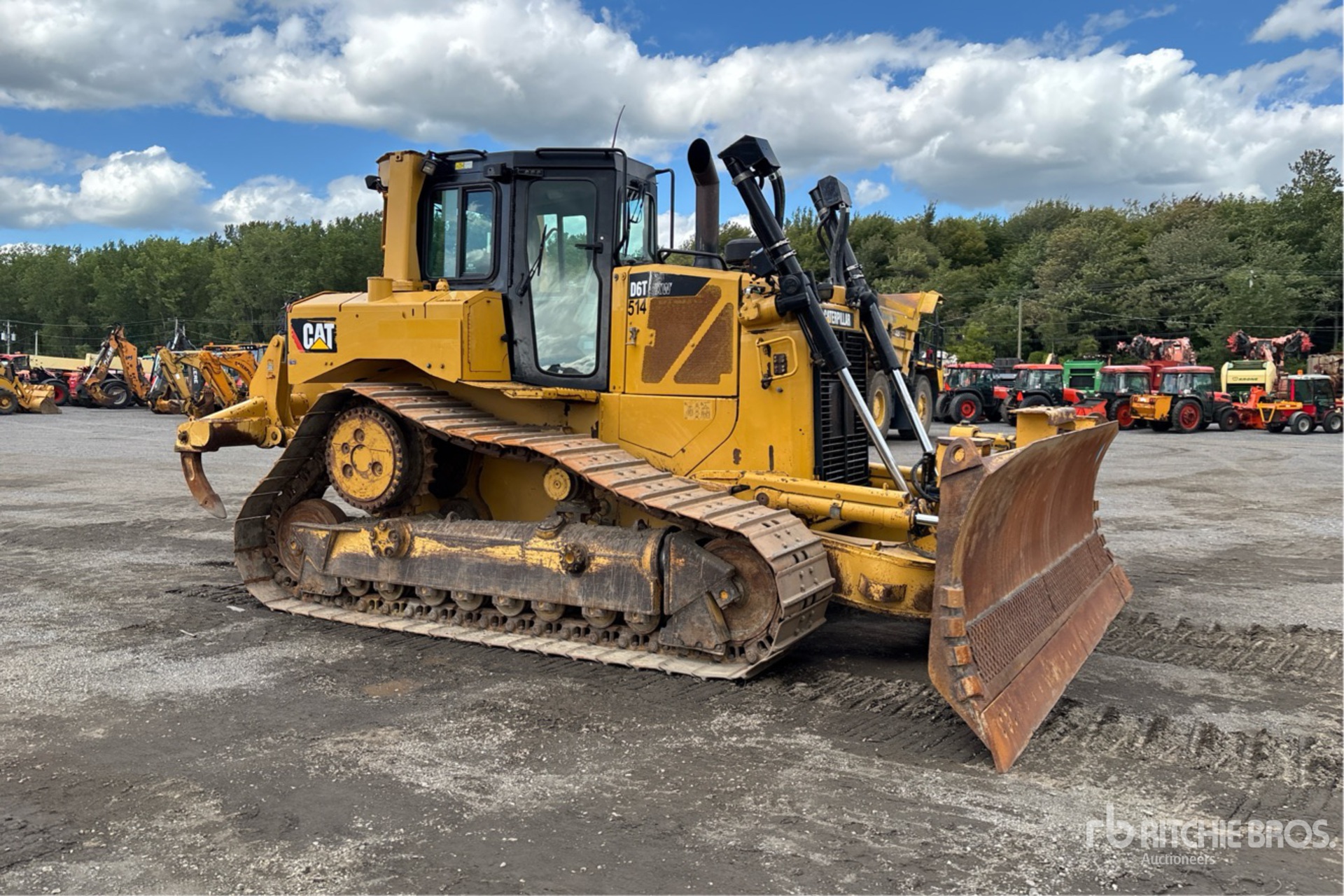 2014 Caterpillar D6T XW