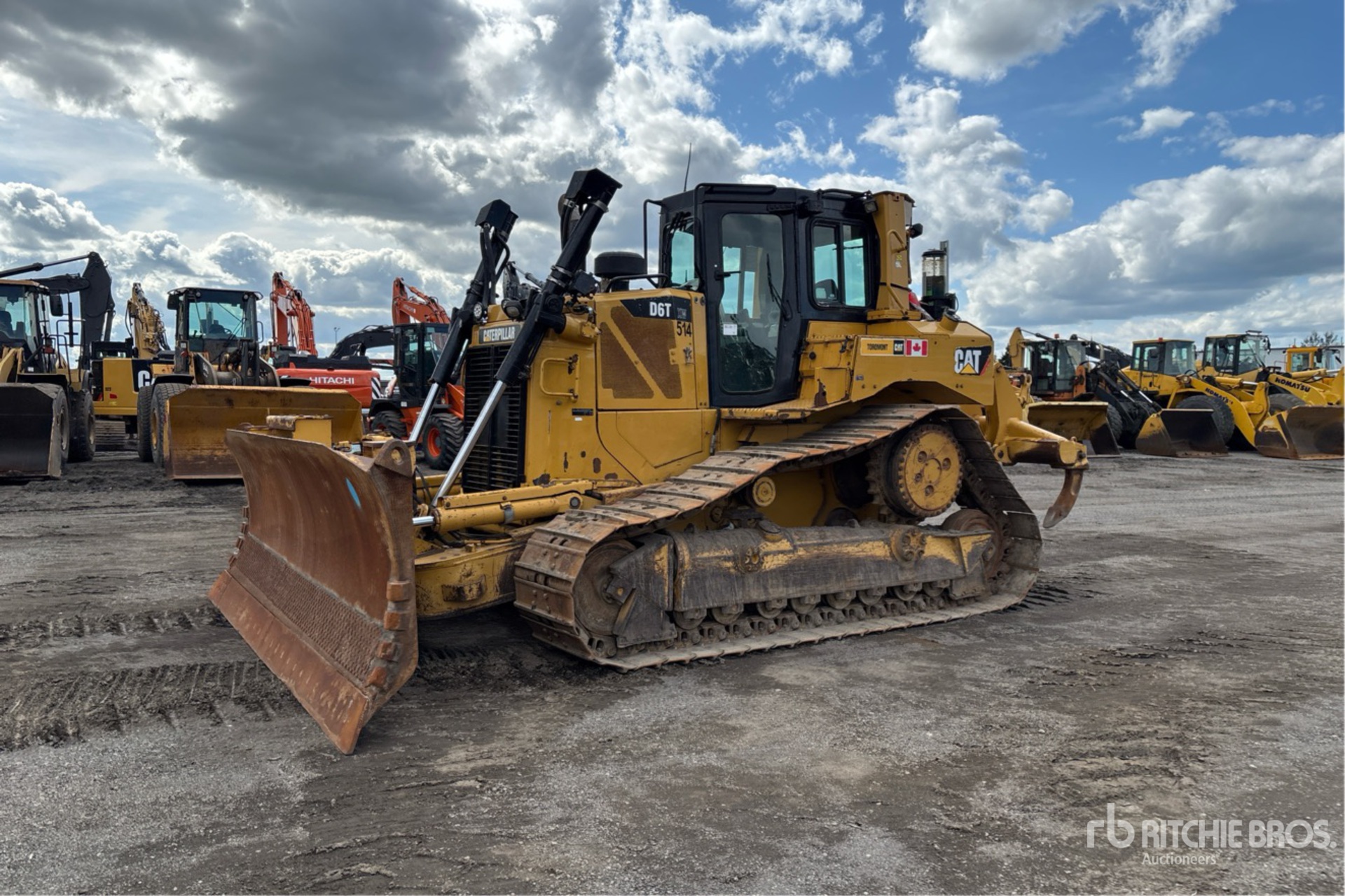 2014 Caterpillar D6T XW