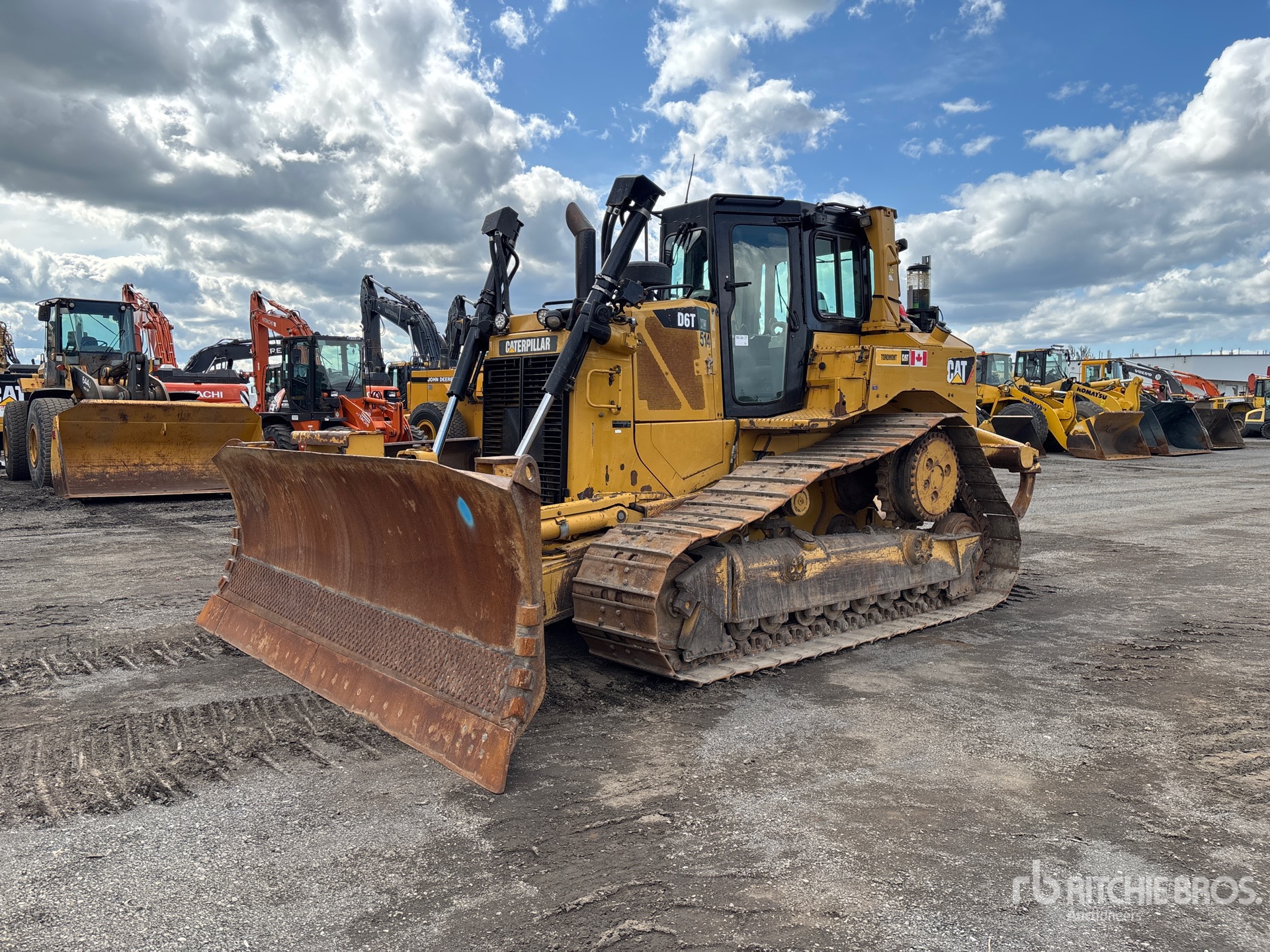 Photo of 2014 Caterpillar D6T XW