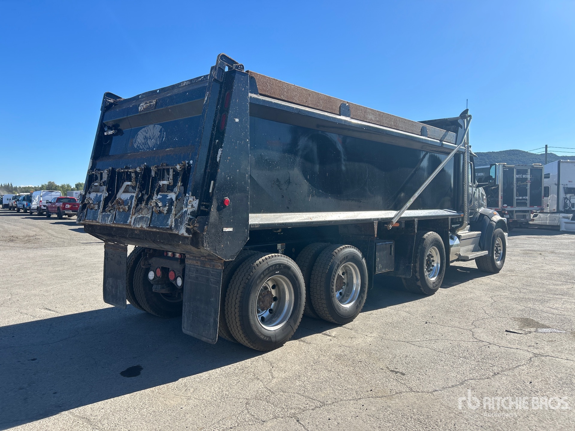 2023 Peterbilt 567