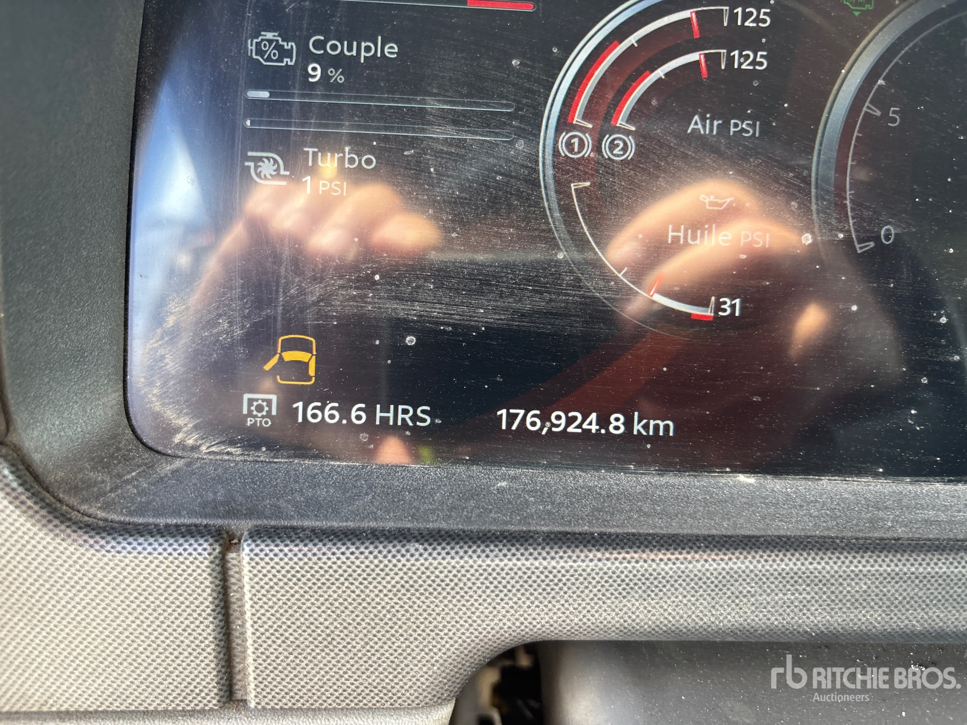 2023 Peterbilt 567