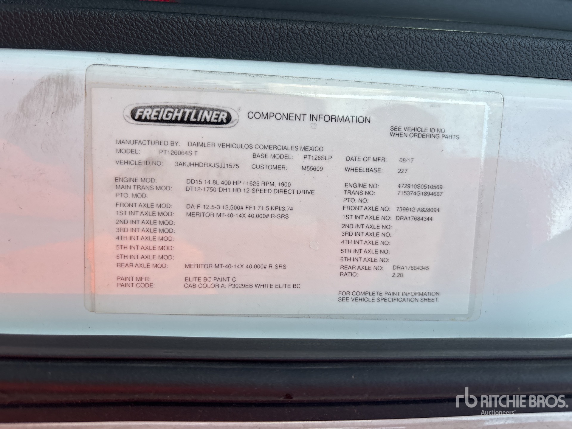 2018 Freightliner CASCADIA 126