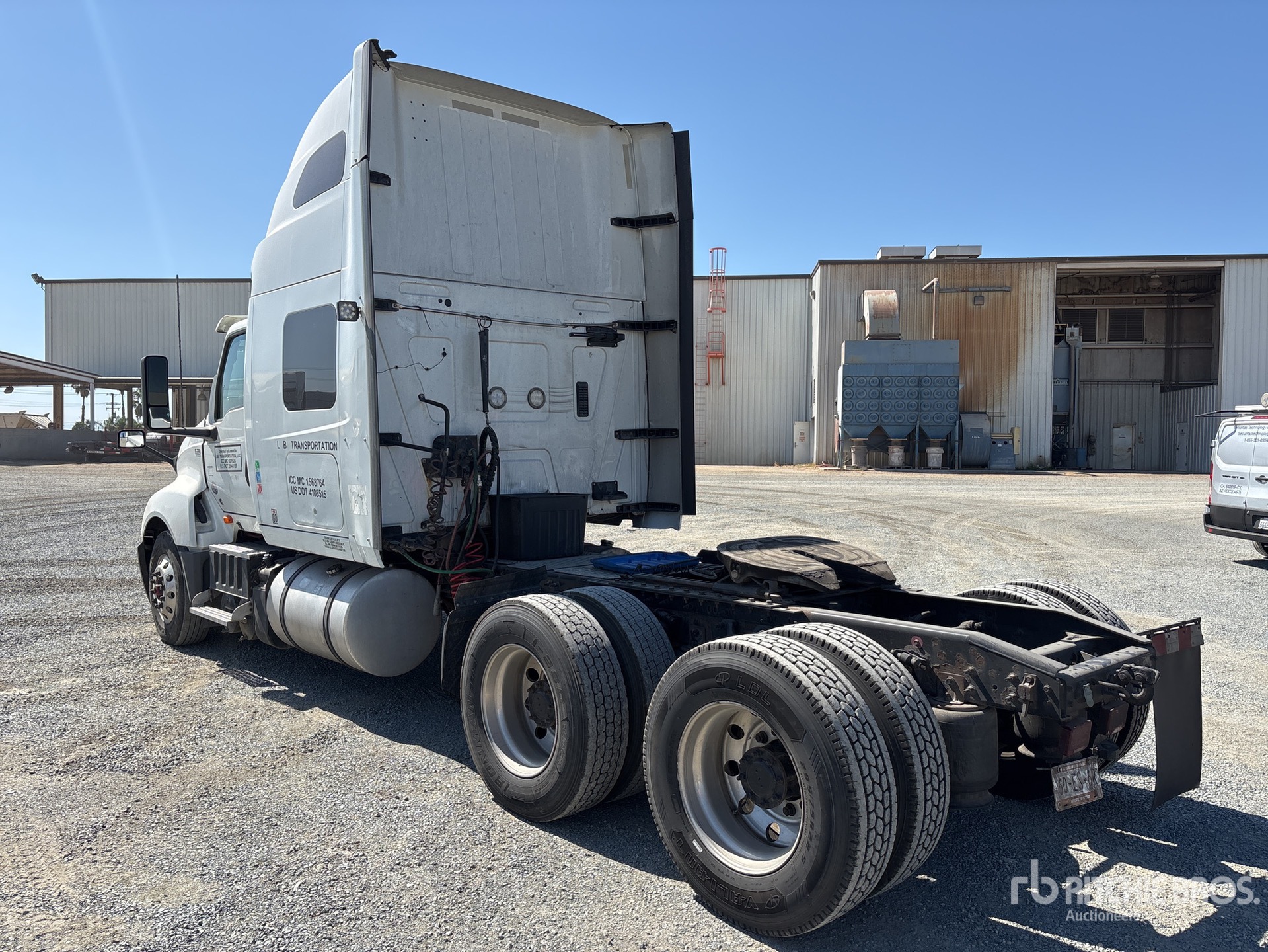 General Appearance with Picture, Left Rear Corner