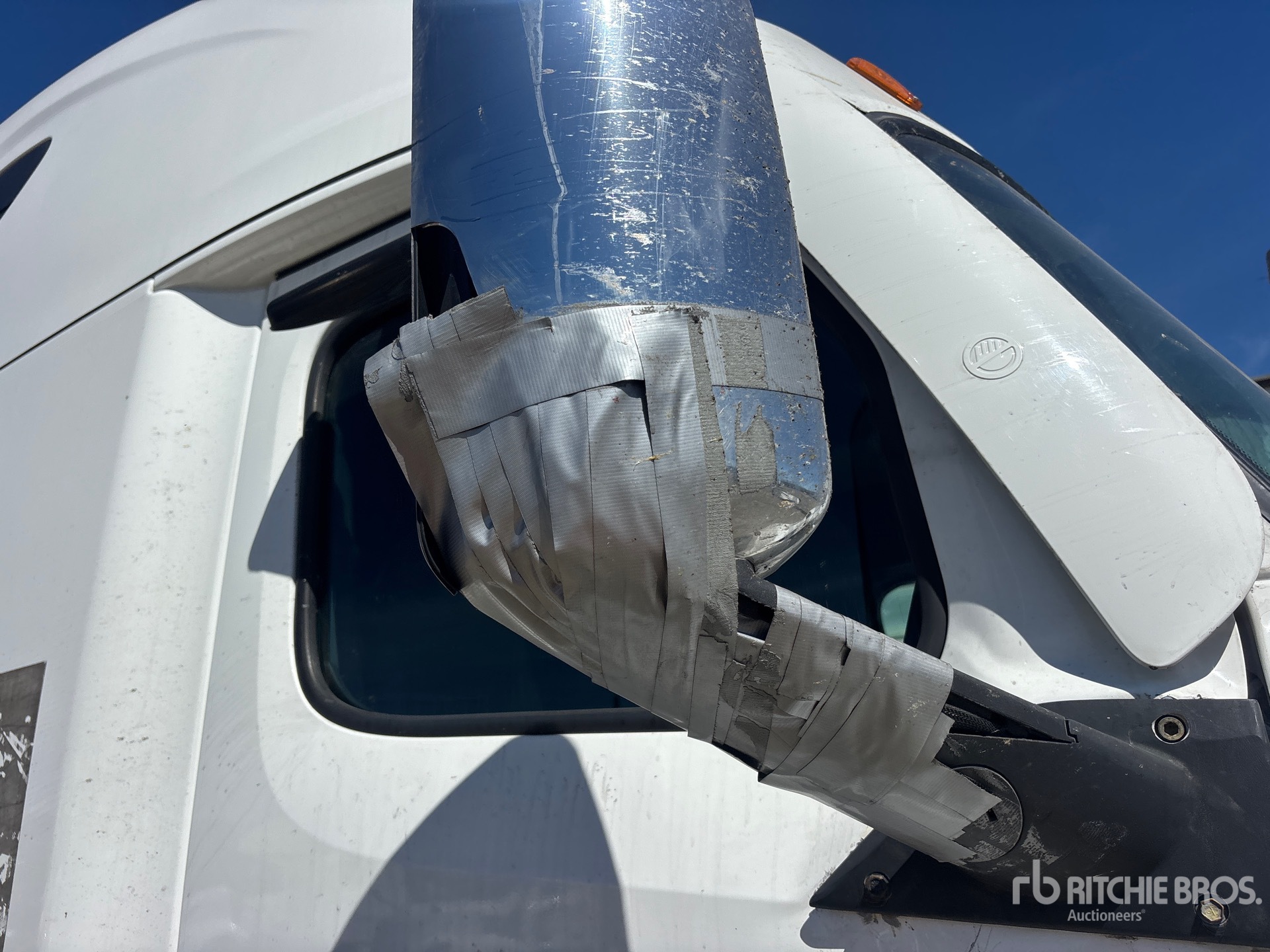 2022 Freightliner CASCADIA 126