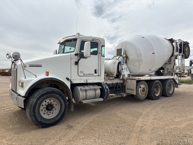 2014 Kenworth W900 10x4 Mixer Truck 2014 Kenworth W900 10x4 Mixer Truck