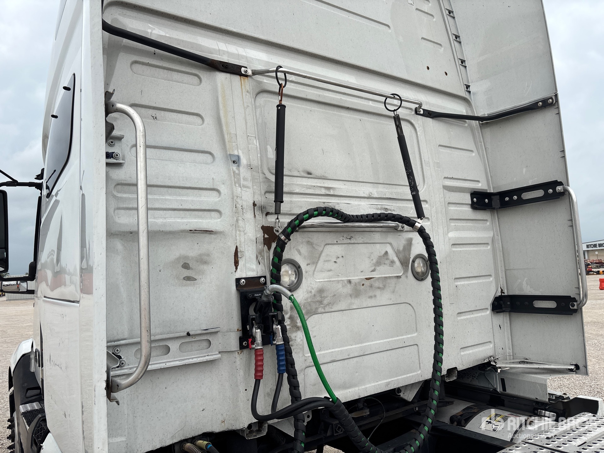 2019 Volvo VNL760