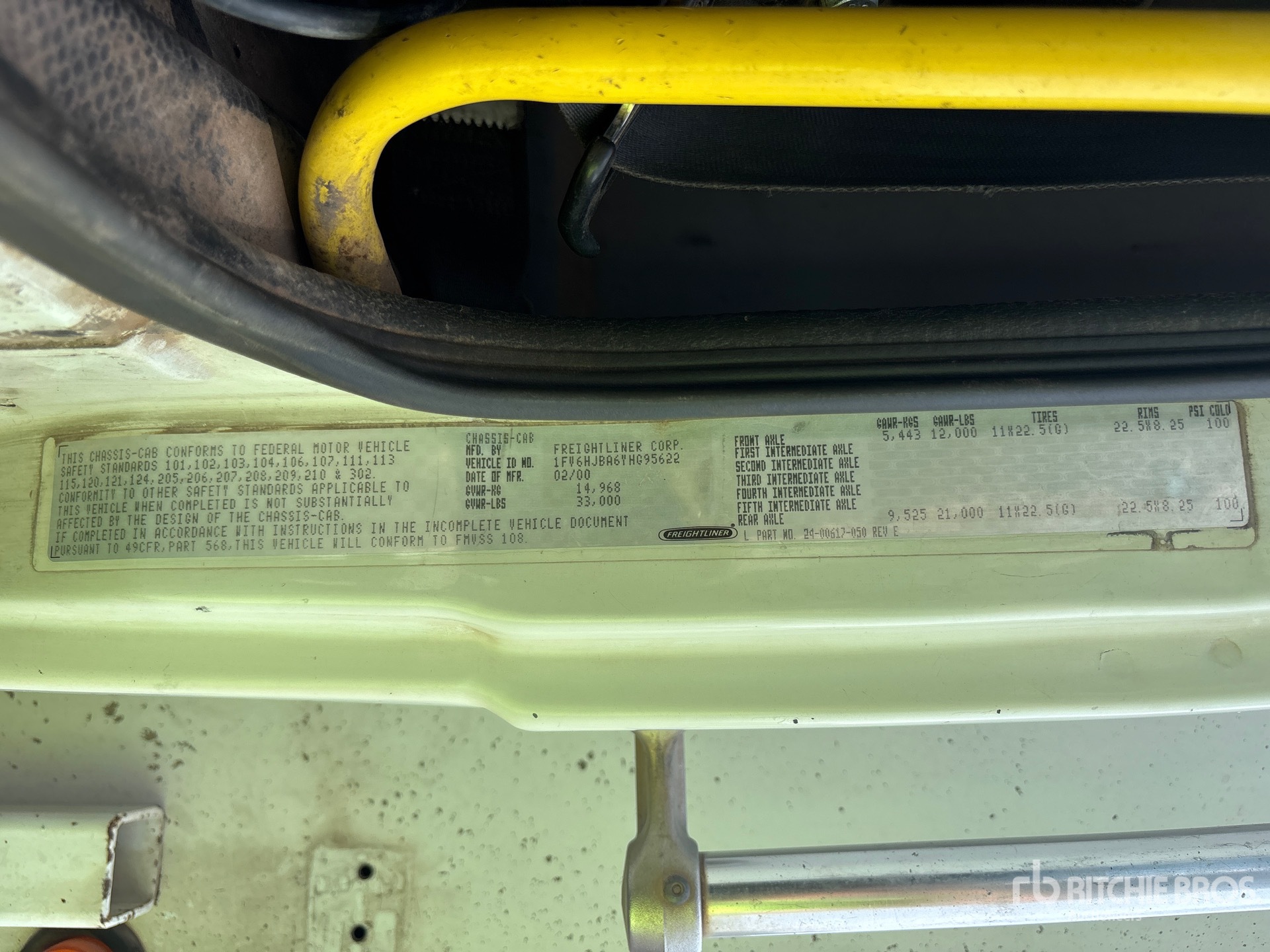 2000 Freightliner FL 70
