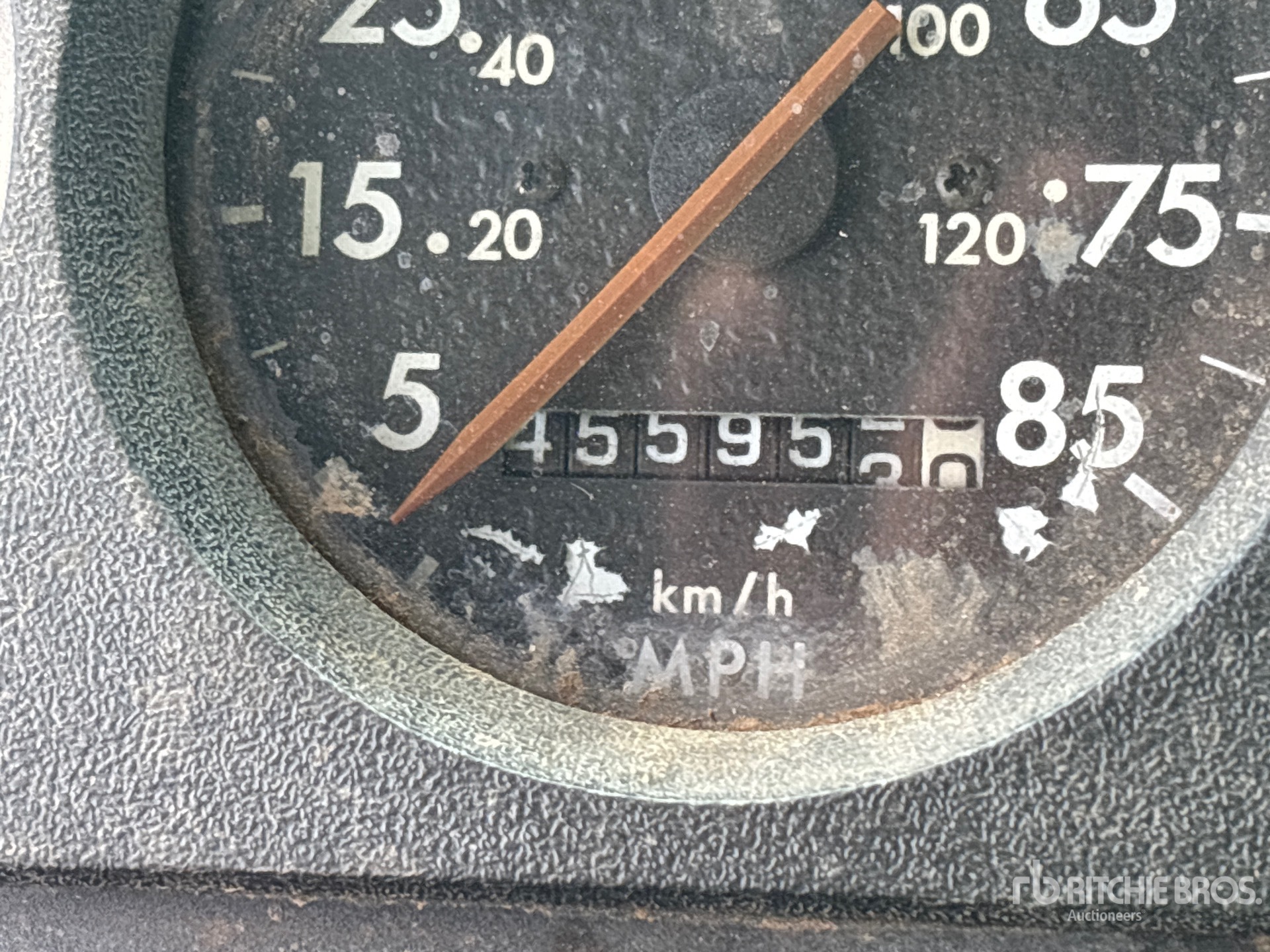 2000 Freightliner FL 70
