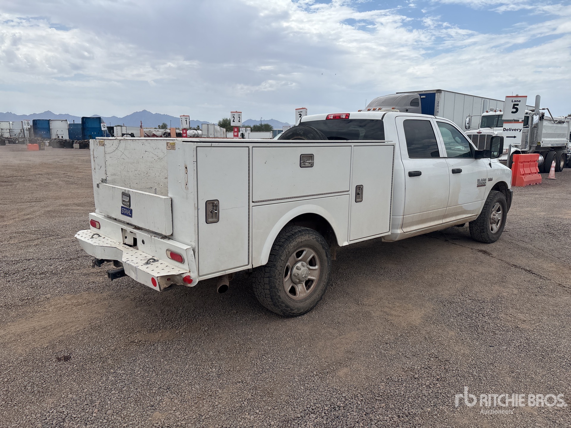 General Appearance with Picture, Right Rear Corner