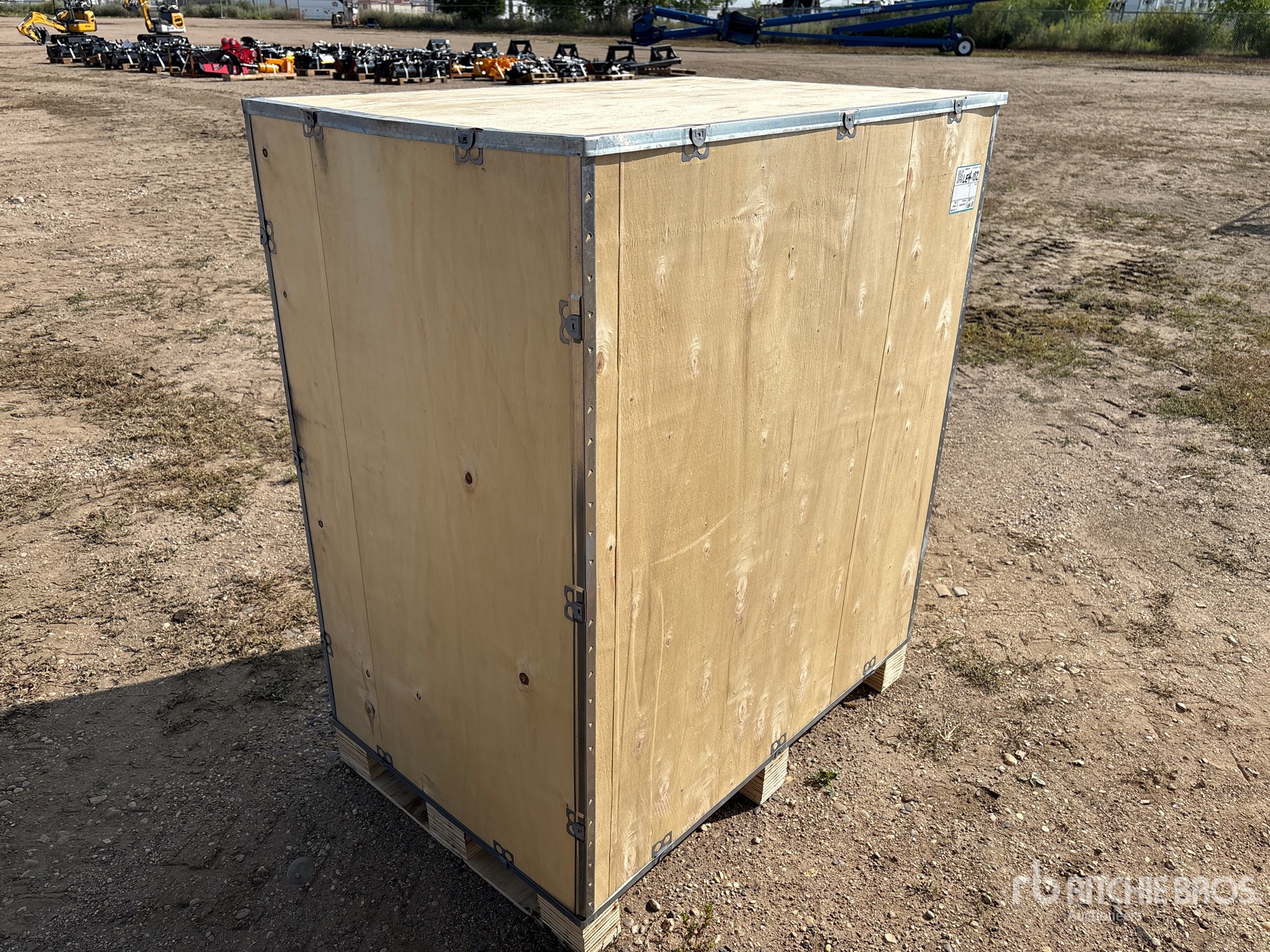 General Appearance with Picture, Right Rear Corner