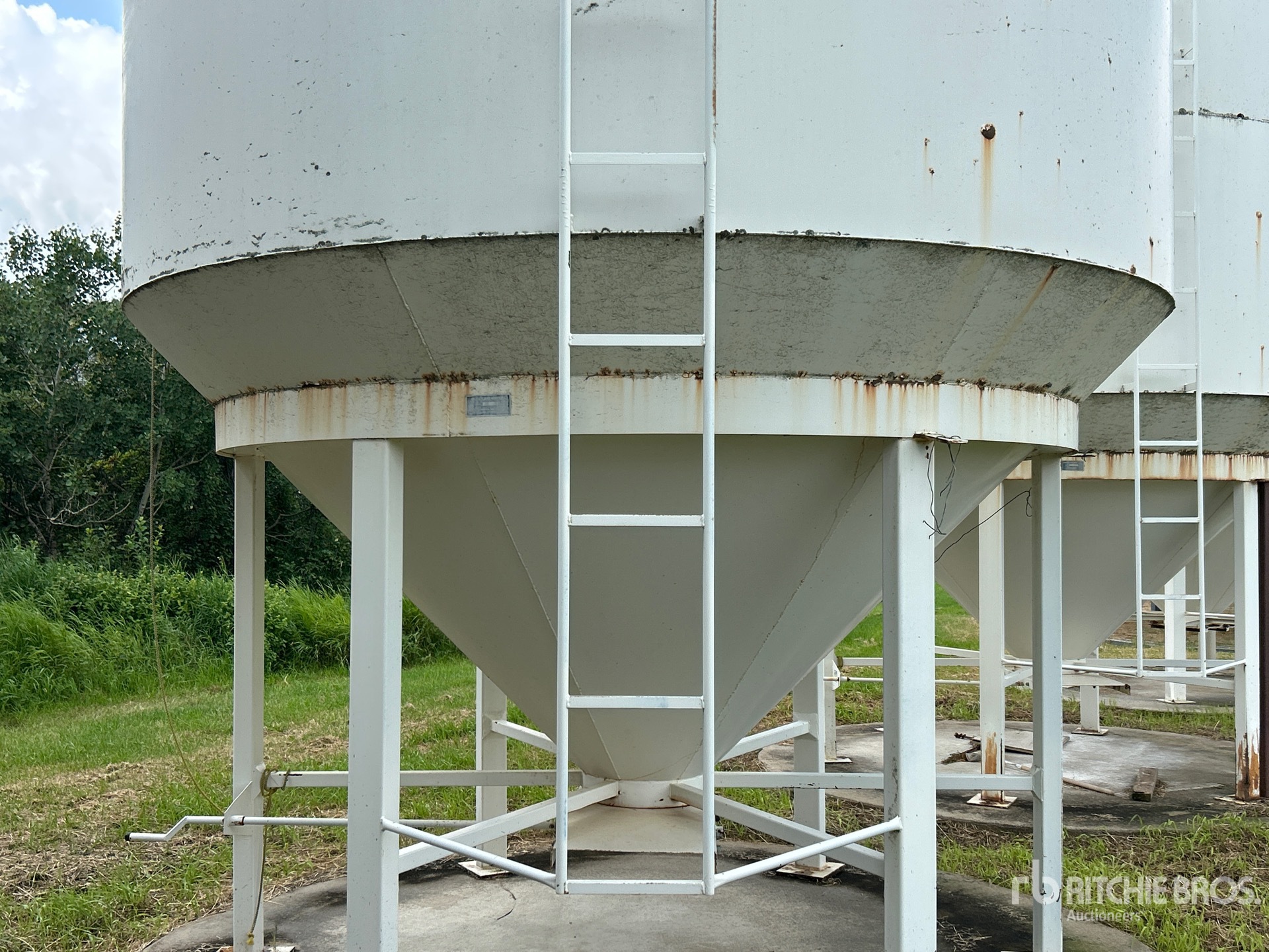 Wheatland +/- 1300 BU SMOOTH WALL HOPPER
