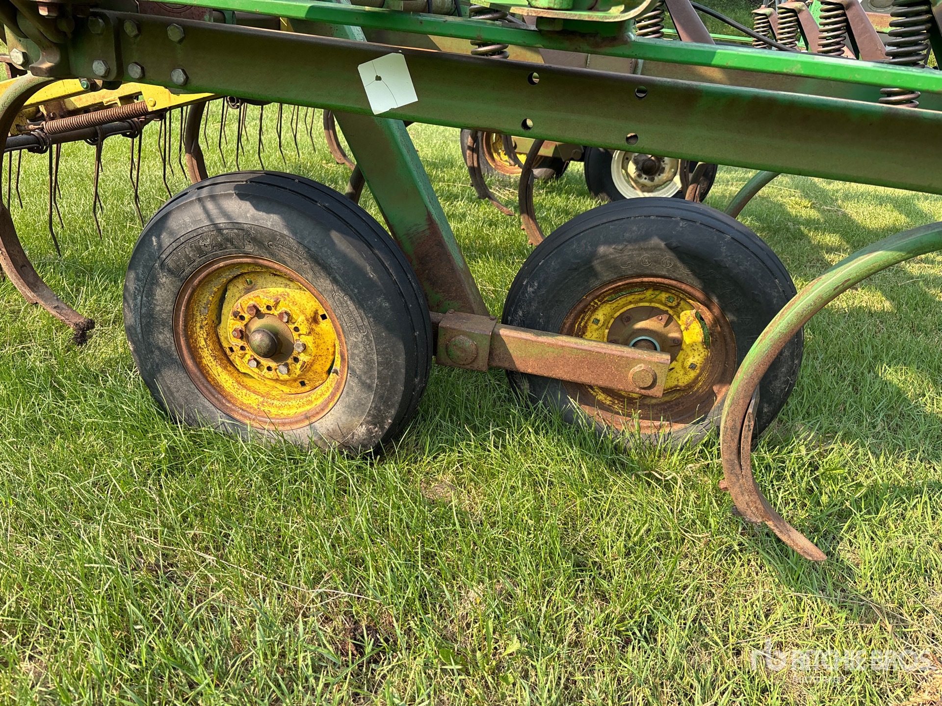 John Deere 1610
