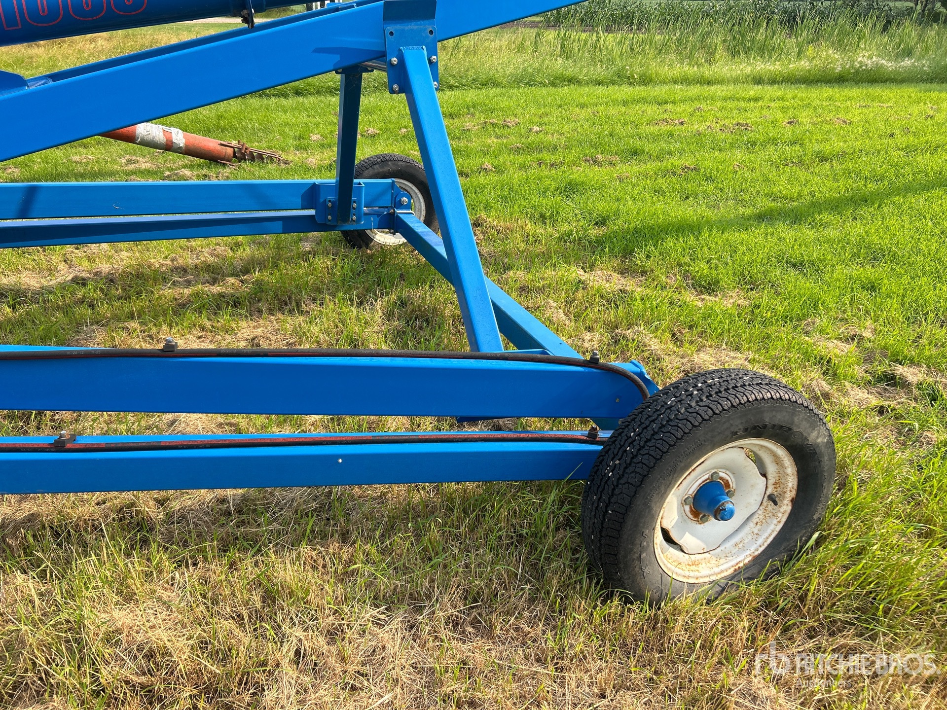 2001 Brandt 1060