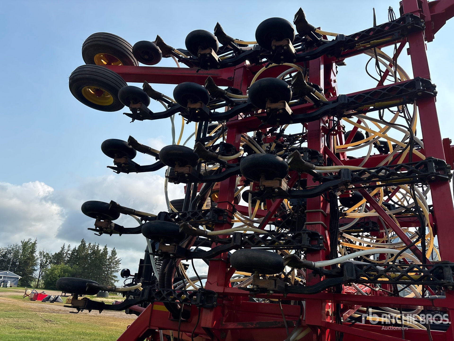 2017 Bourgault 3320 XTC
