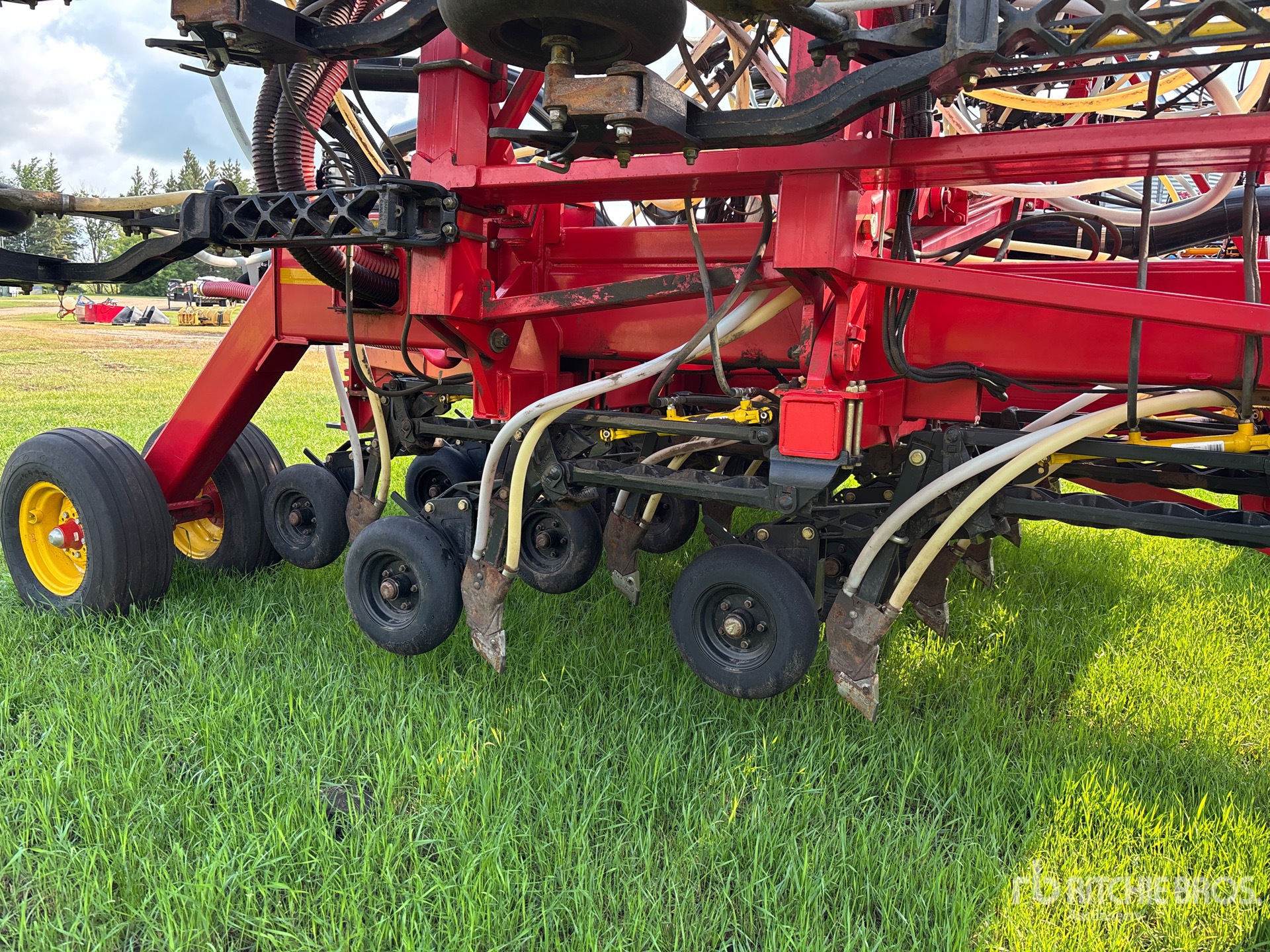 2017 Bourgault 3320 XTC