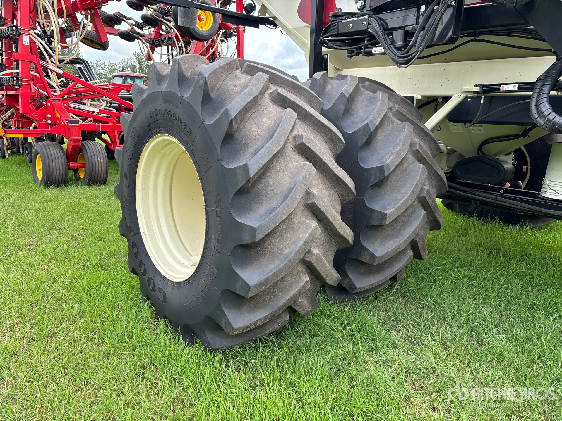 2017 Bourgault 3320 XTC