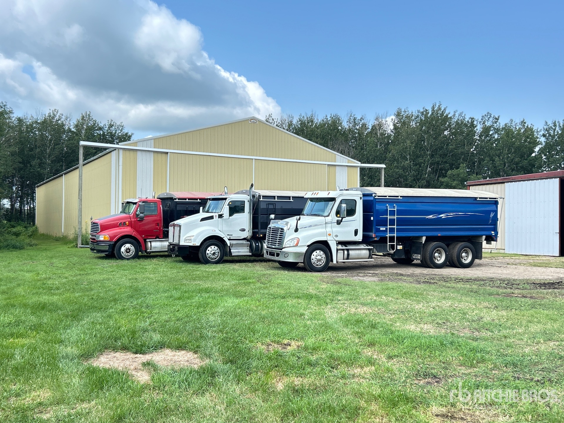 2015 Freightliner 6x4 T/A