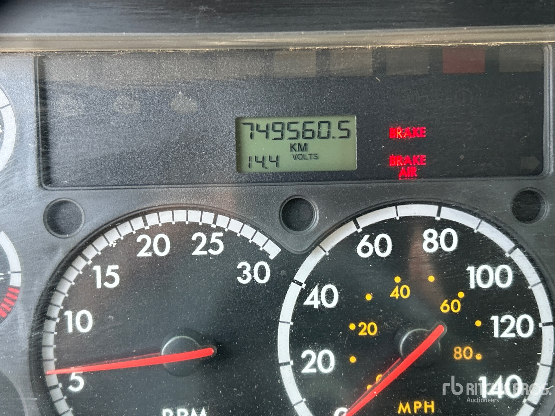 2015 Freightliner 6x4 T/A