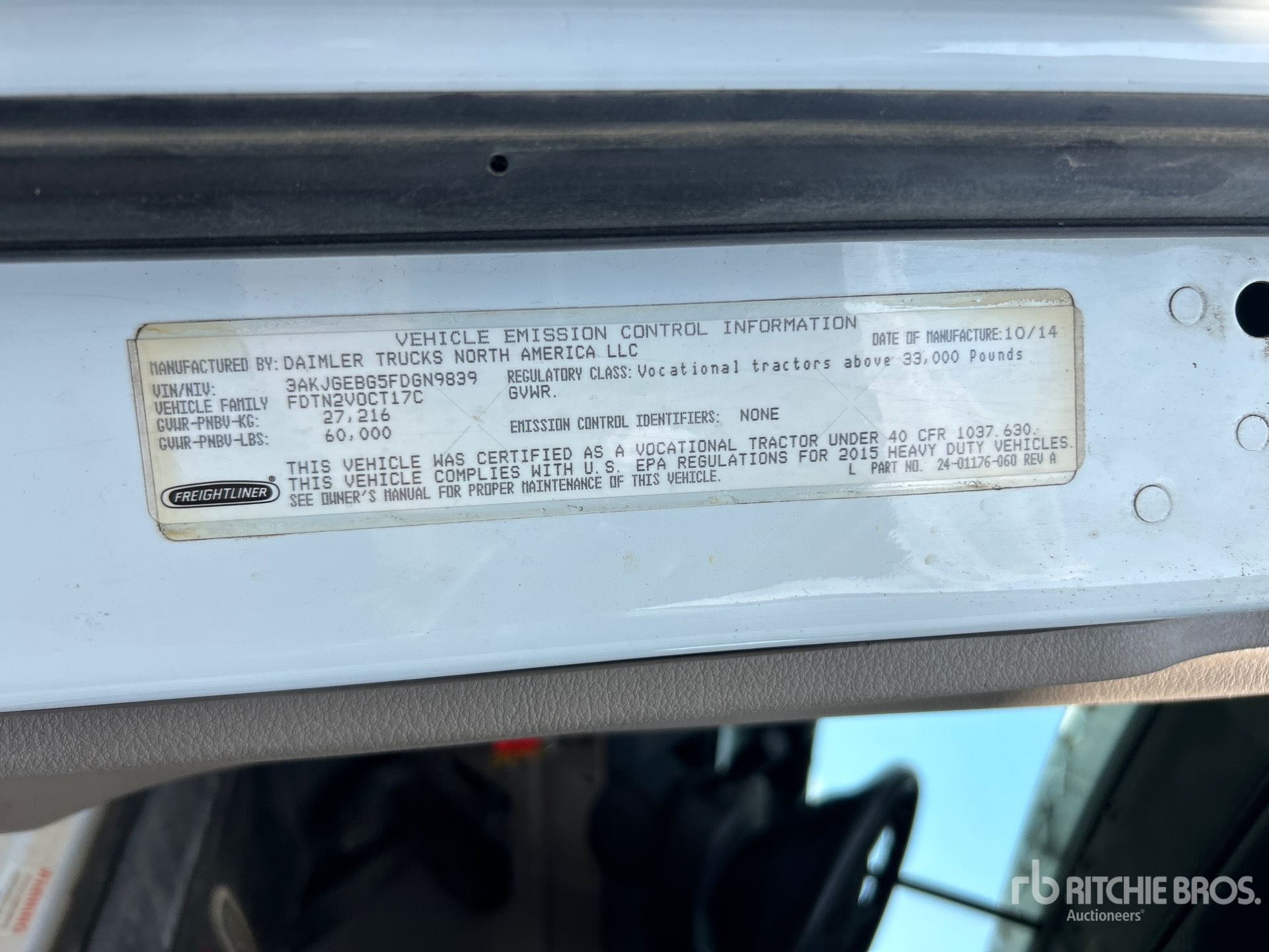 2015 Freightliner 6x4 T/A