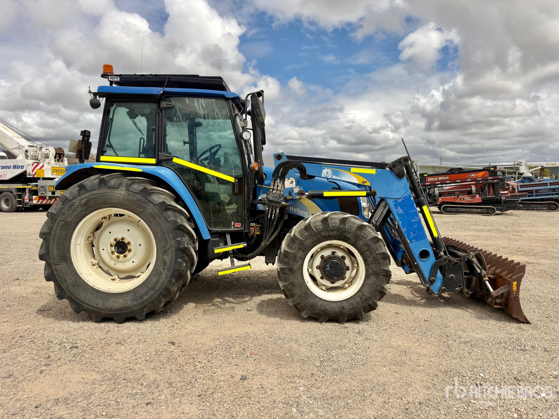 2012 New Holland T5060