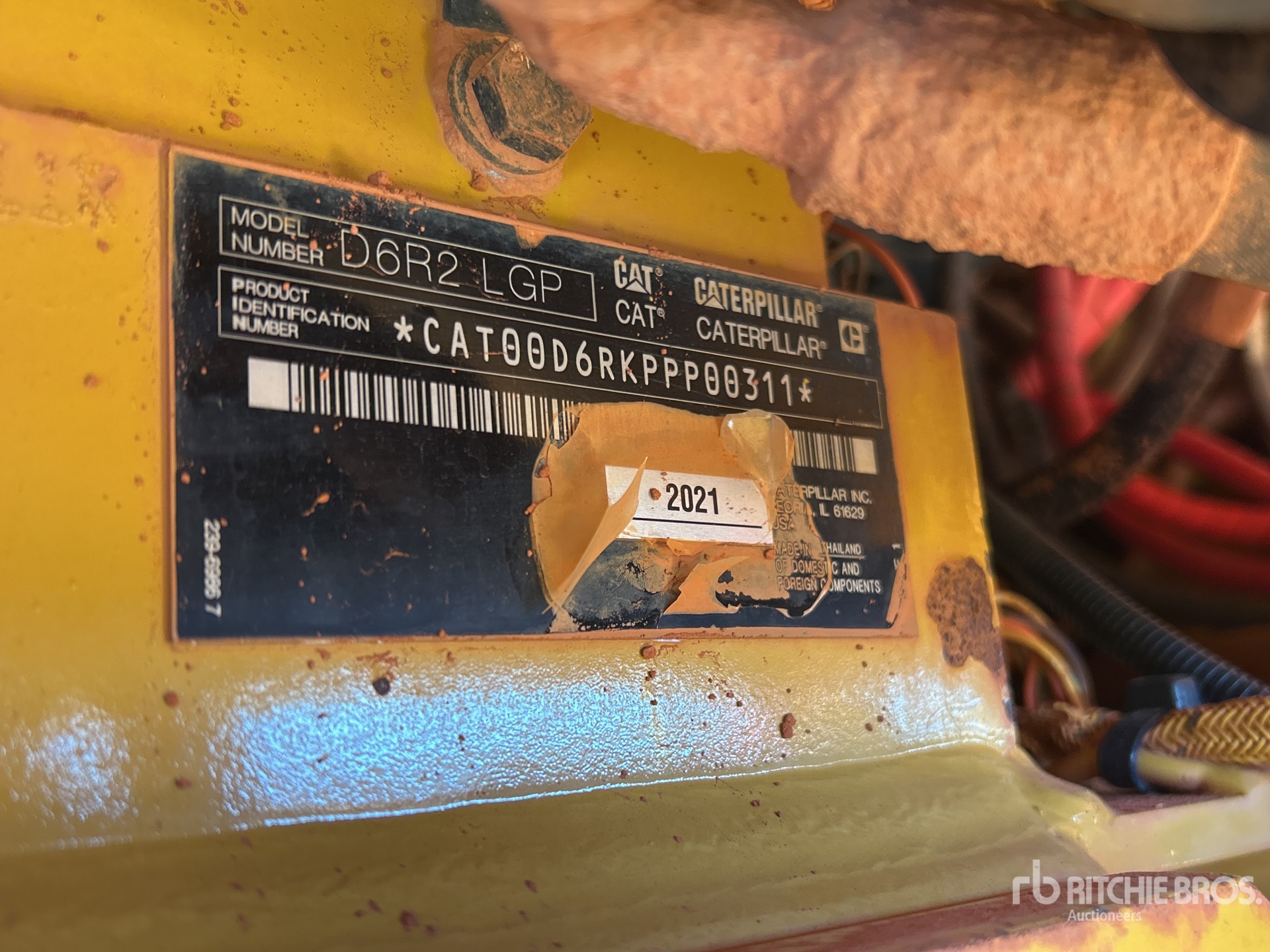 2021 Caterpillar D6R2 LGP