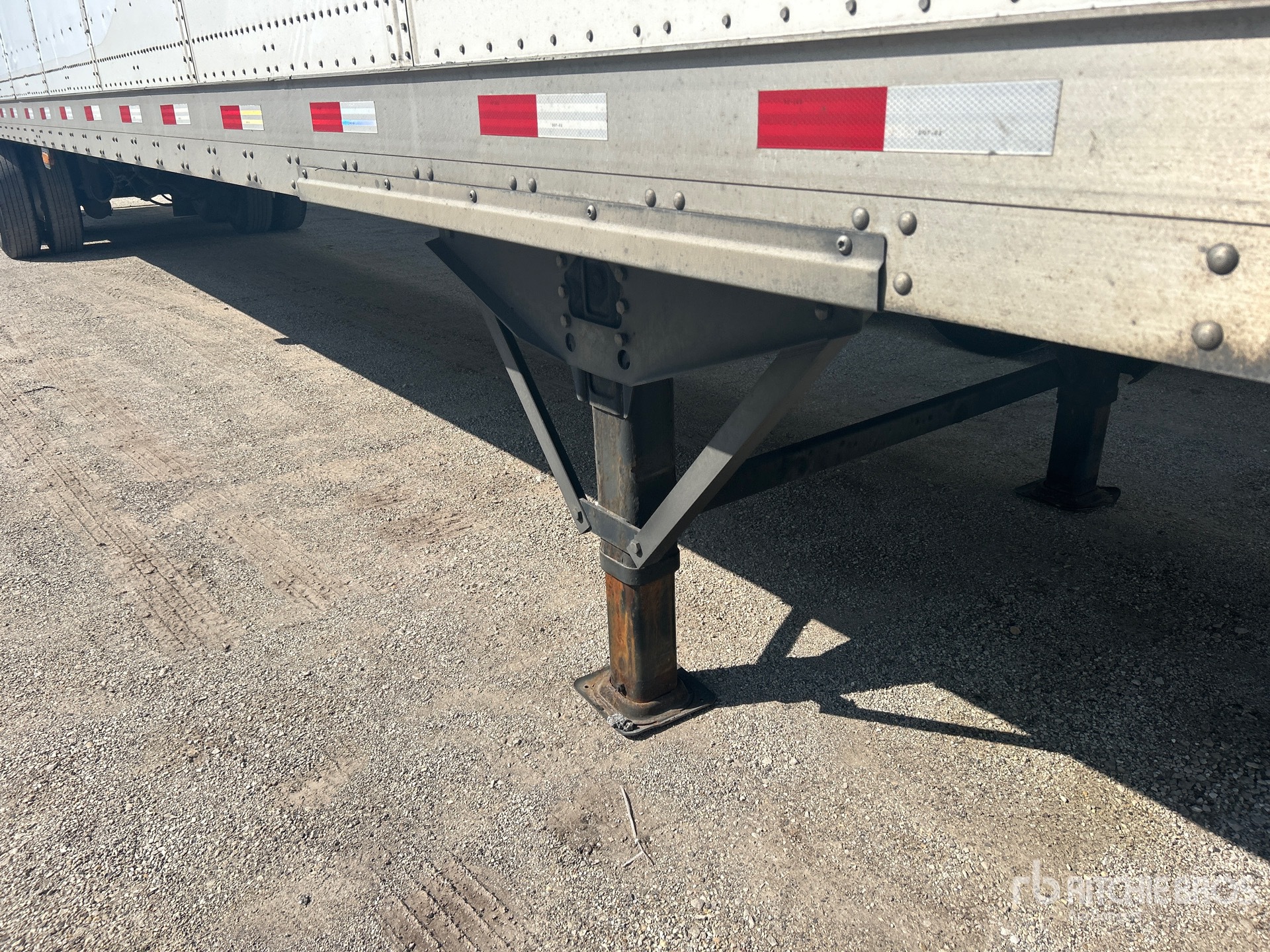 2022 Stoughton 53 FT T/A