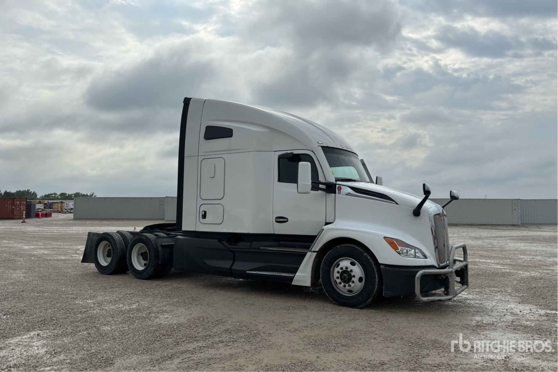 2023 Kenworth T680