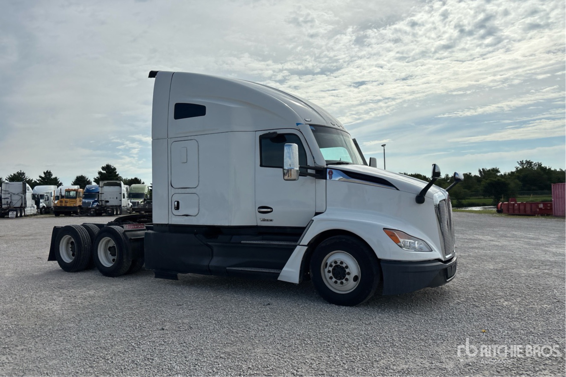 2023 Kenworth T680
