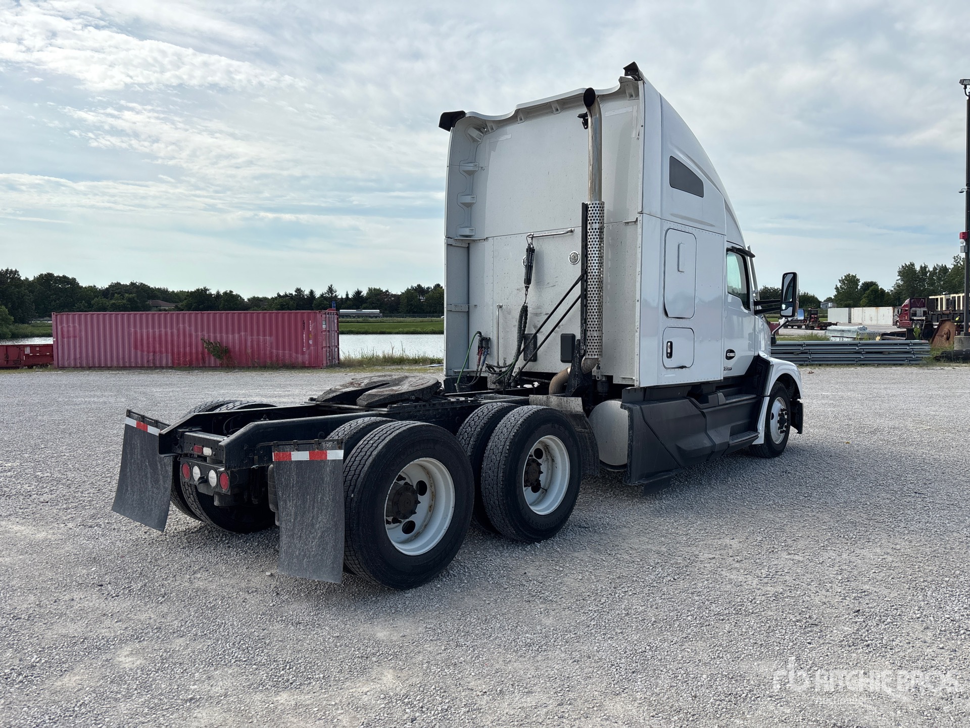 2023 Kenworth T680