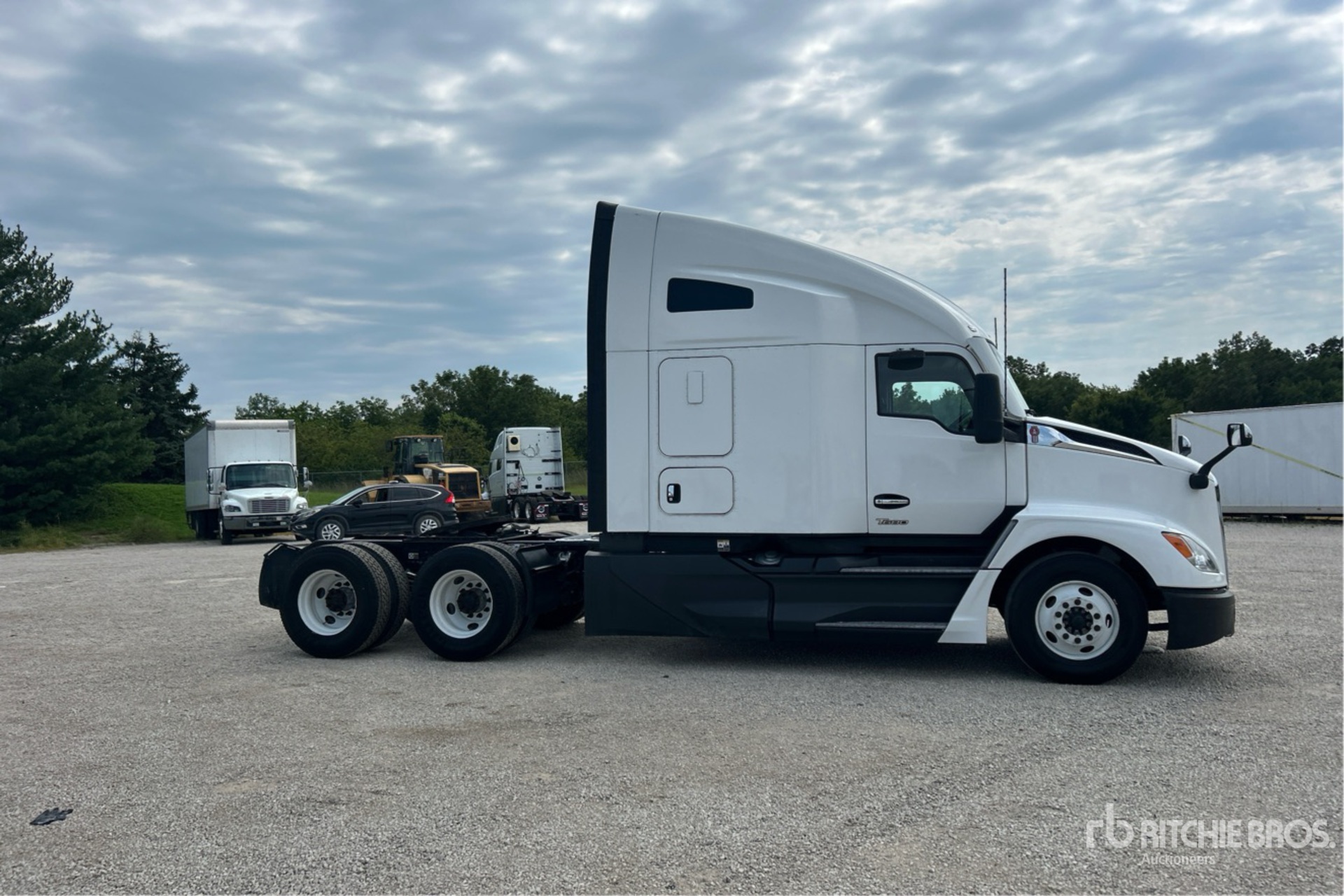 2023 Kenworth T680