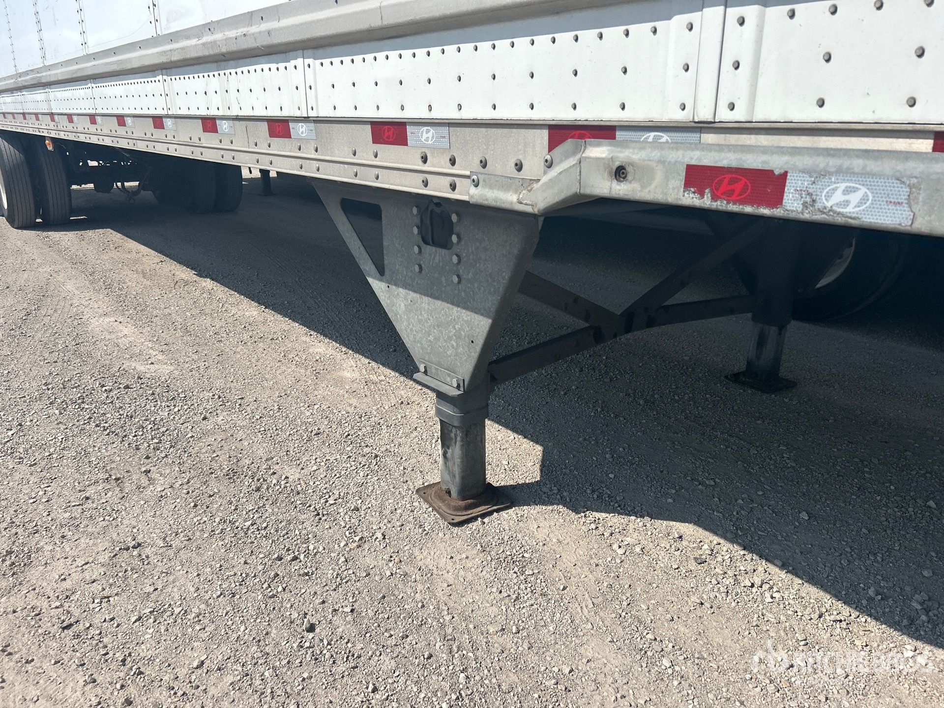2020 Hyundai 53 FT T/A