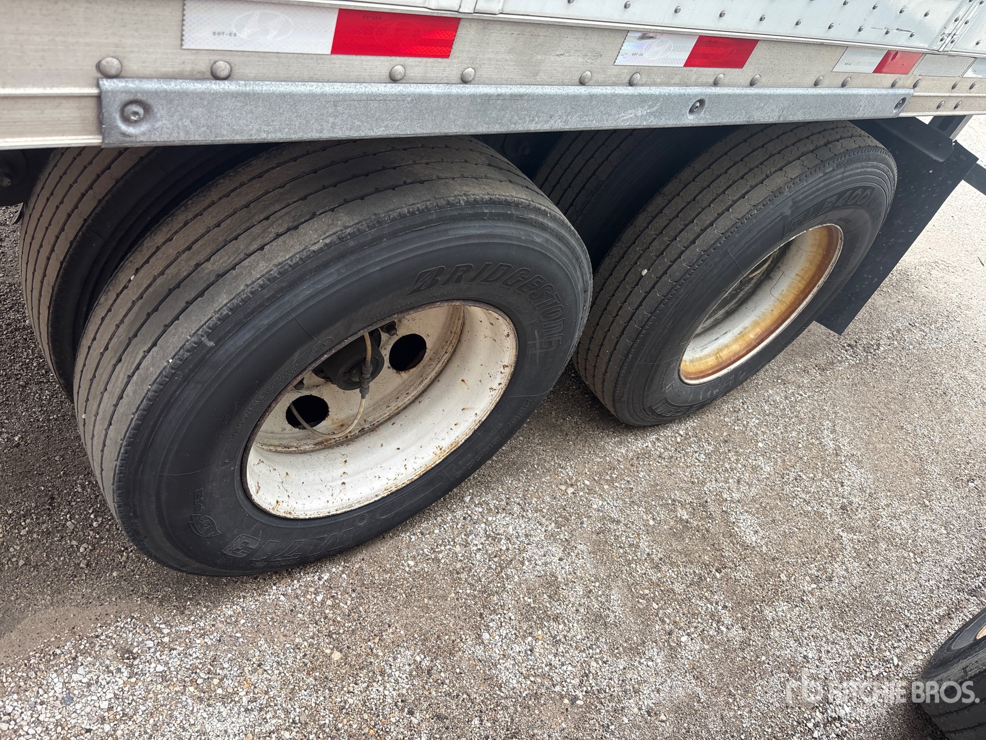2023 Hyundai V12530152-AJS
