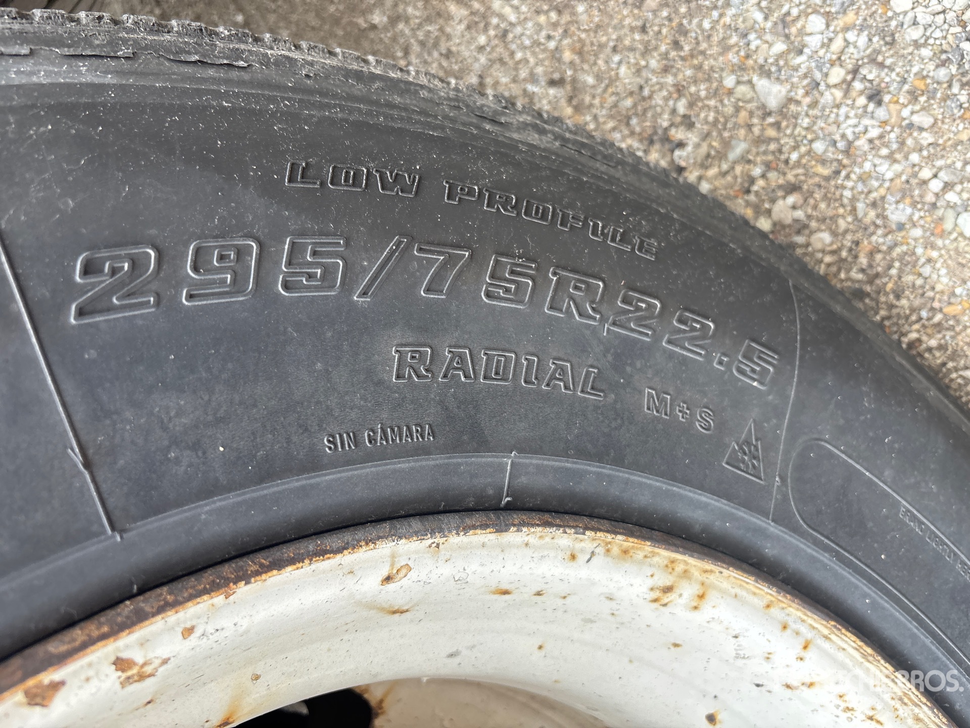 2023 Hyundai V12530152-AJS
