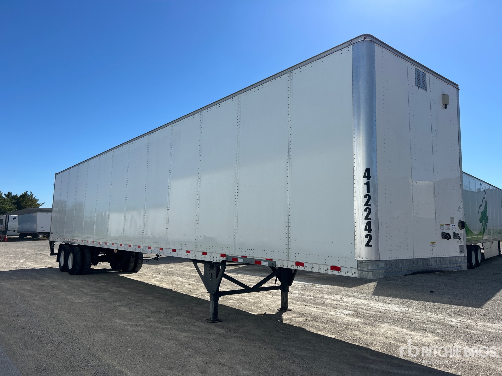2023 Hyundai V12530152-AJS