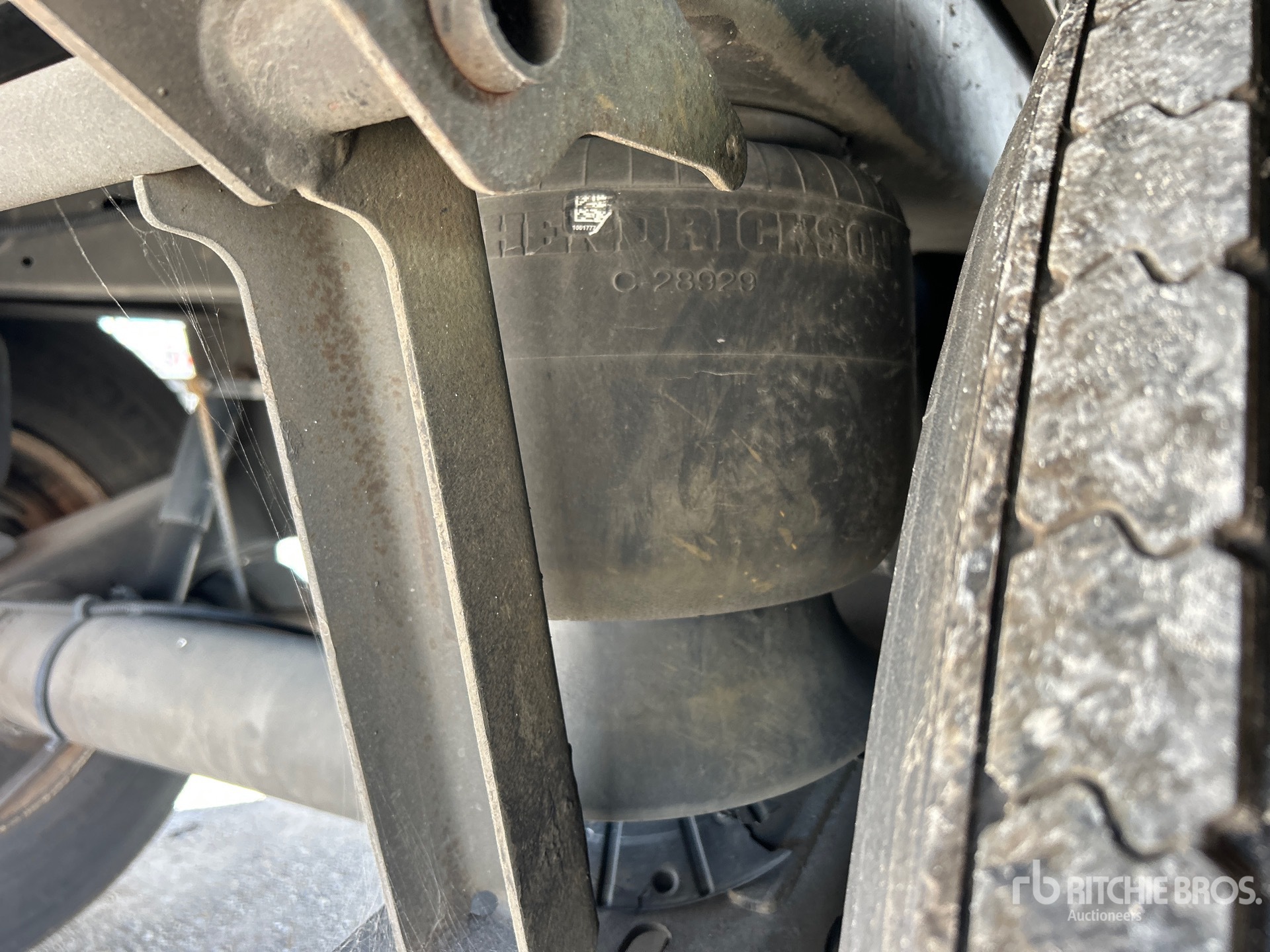 2023 Hyundai V12530152-AJS