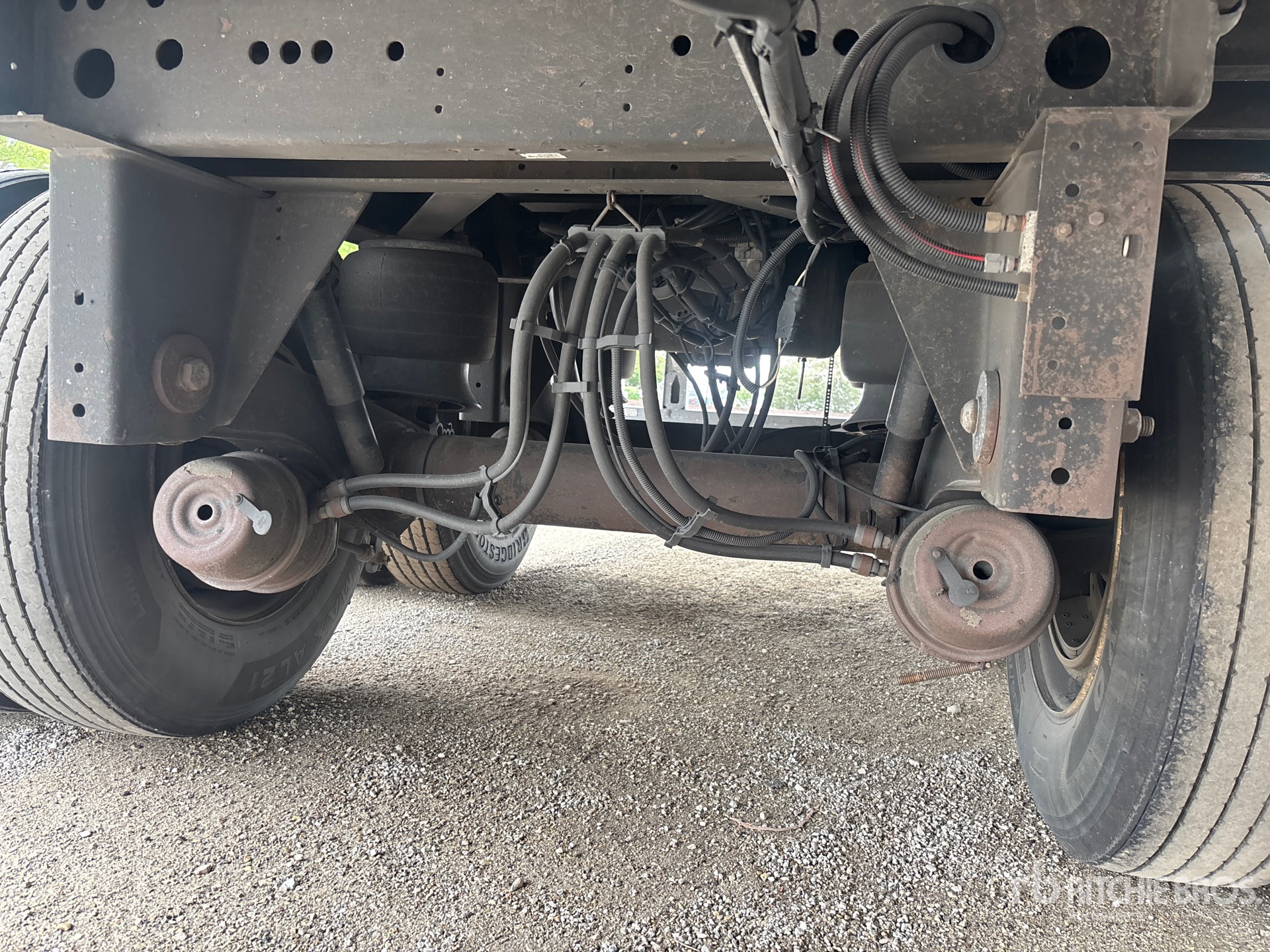 2023 Hyundai V12530152-AJS