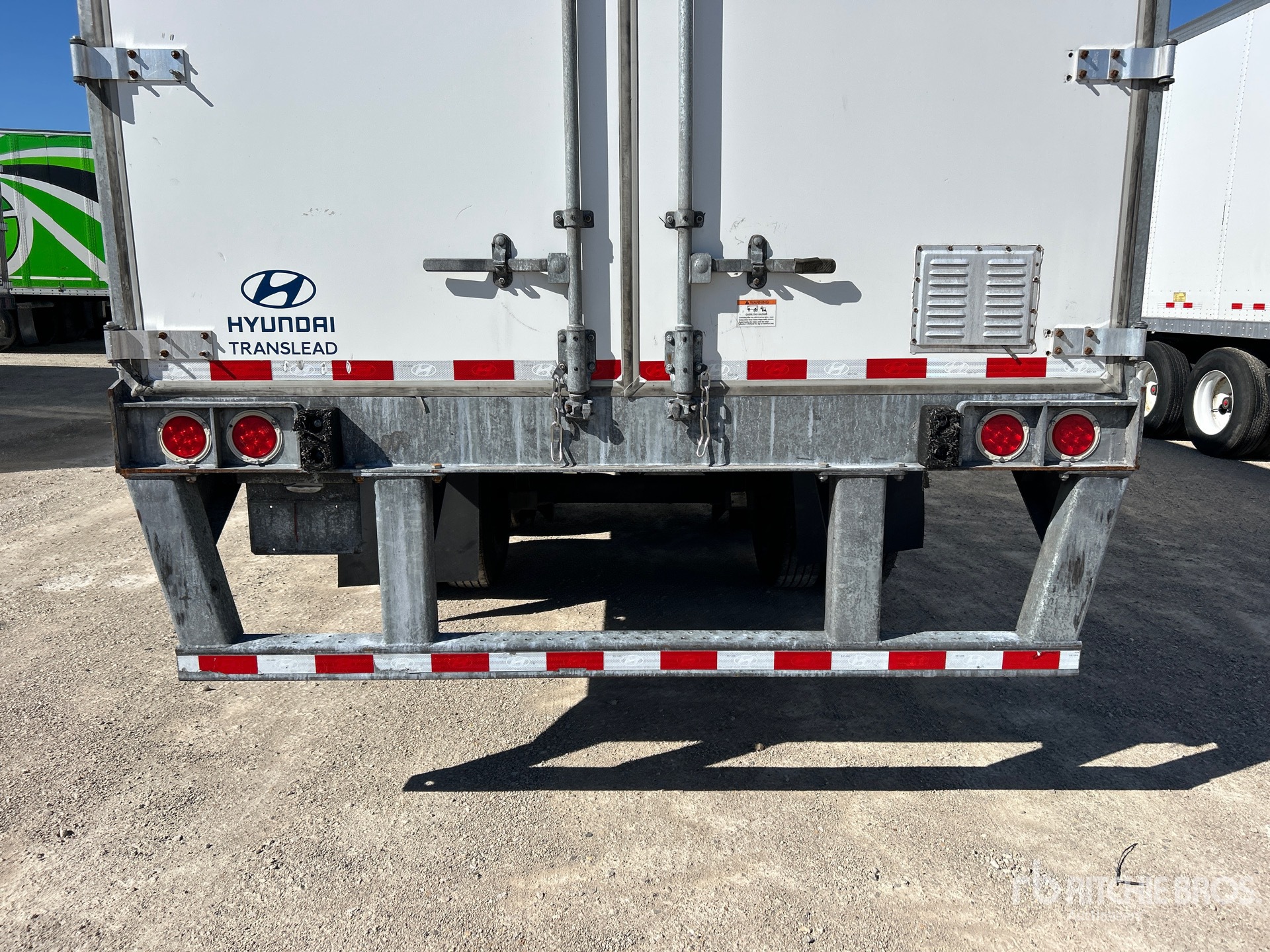 2023 Hyundai V12530152-AJS