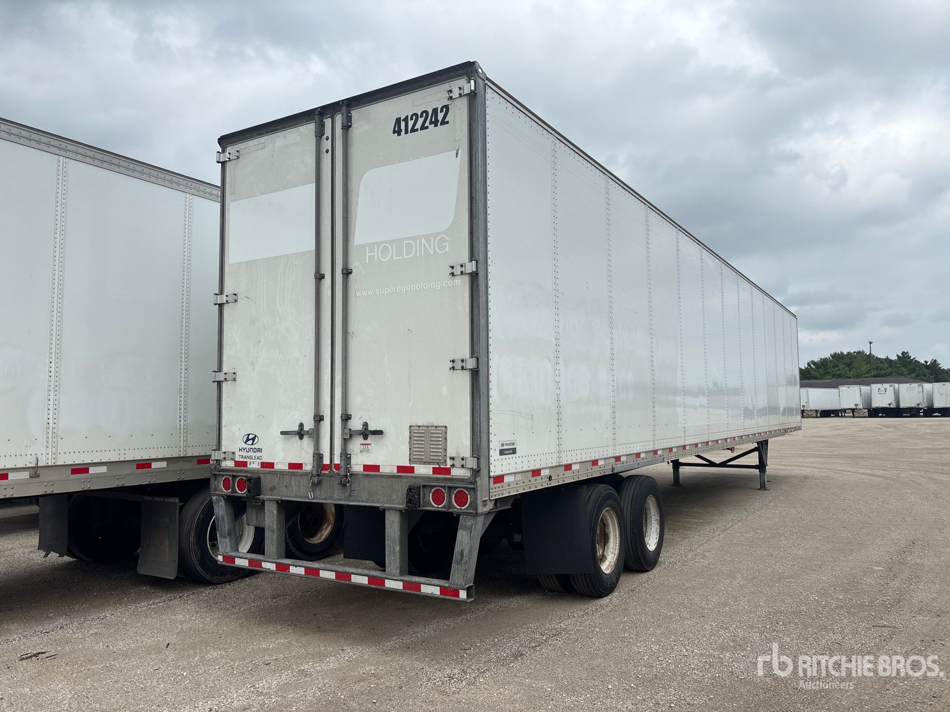 2023 Hyundai V12530152-AJS