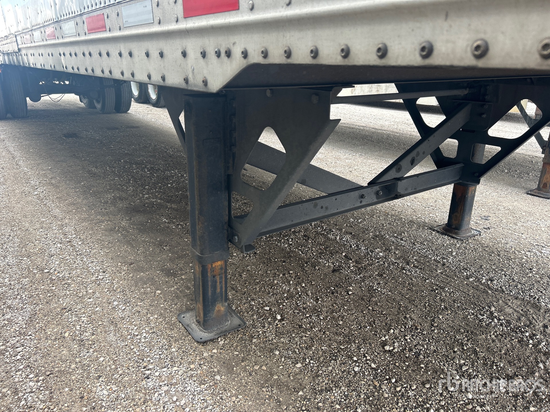 2021 Vanguard MAXCUBE