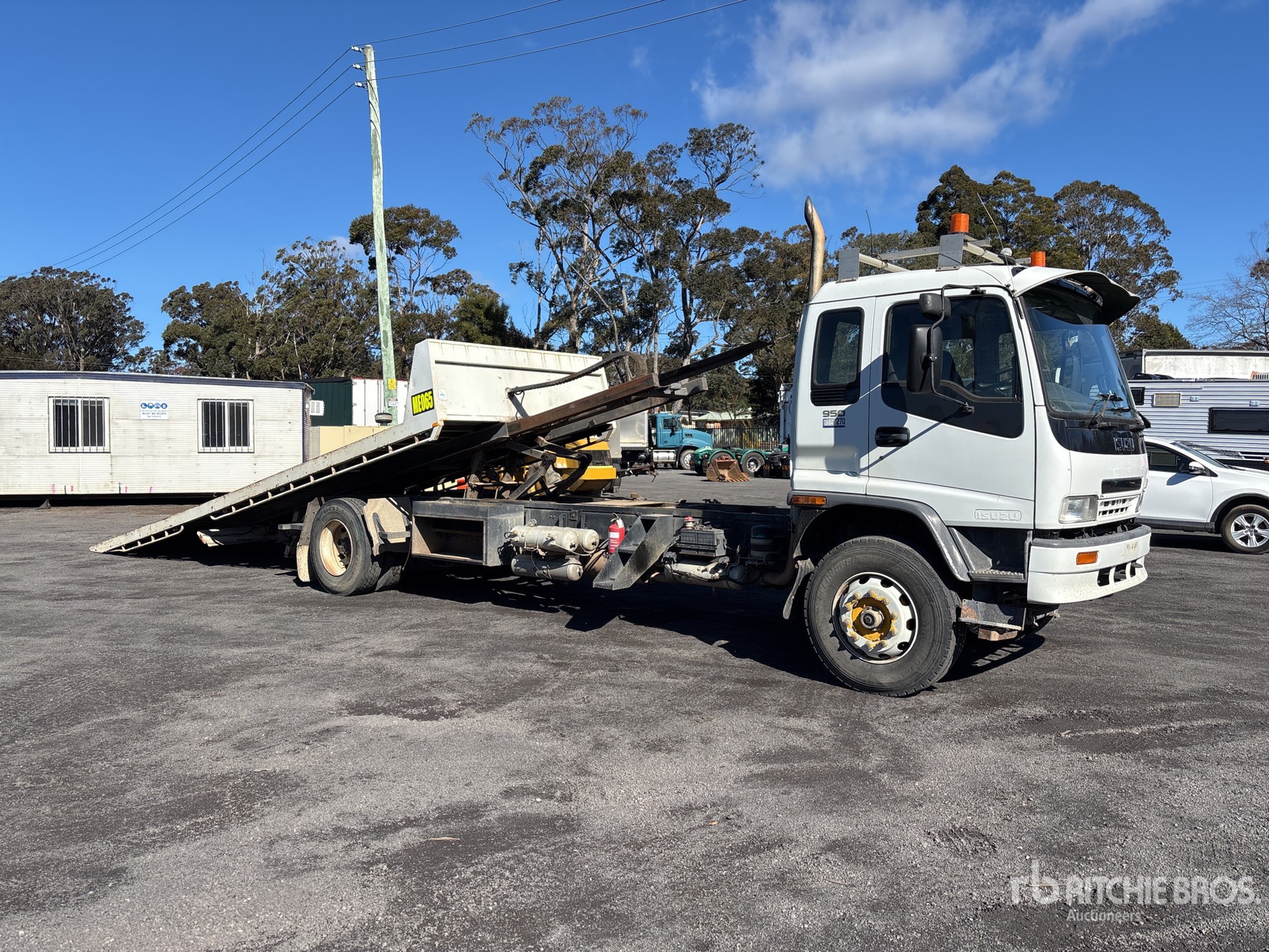 2002 Isuzu FVD950
