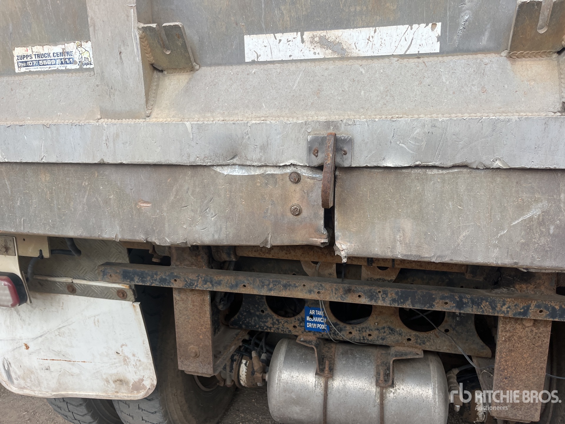 2012 Mitsubishi FV51SK2VFAA