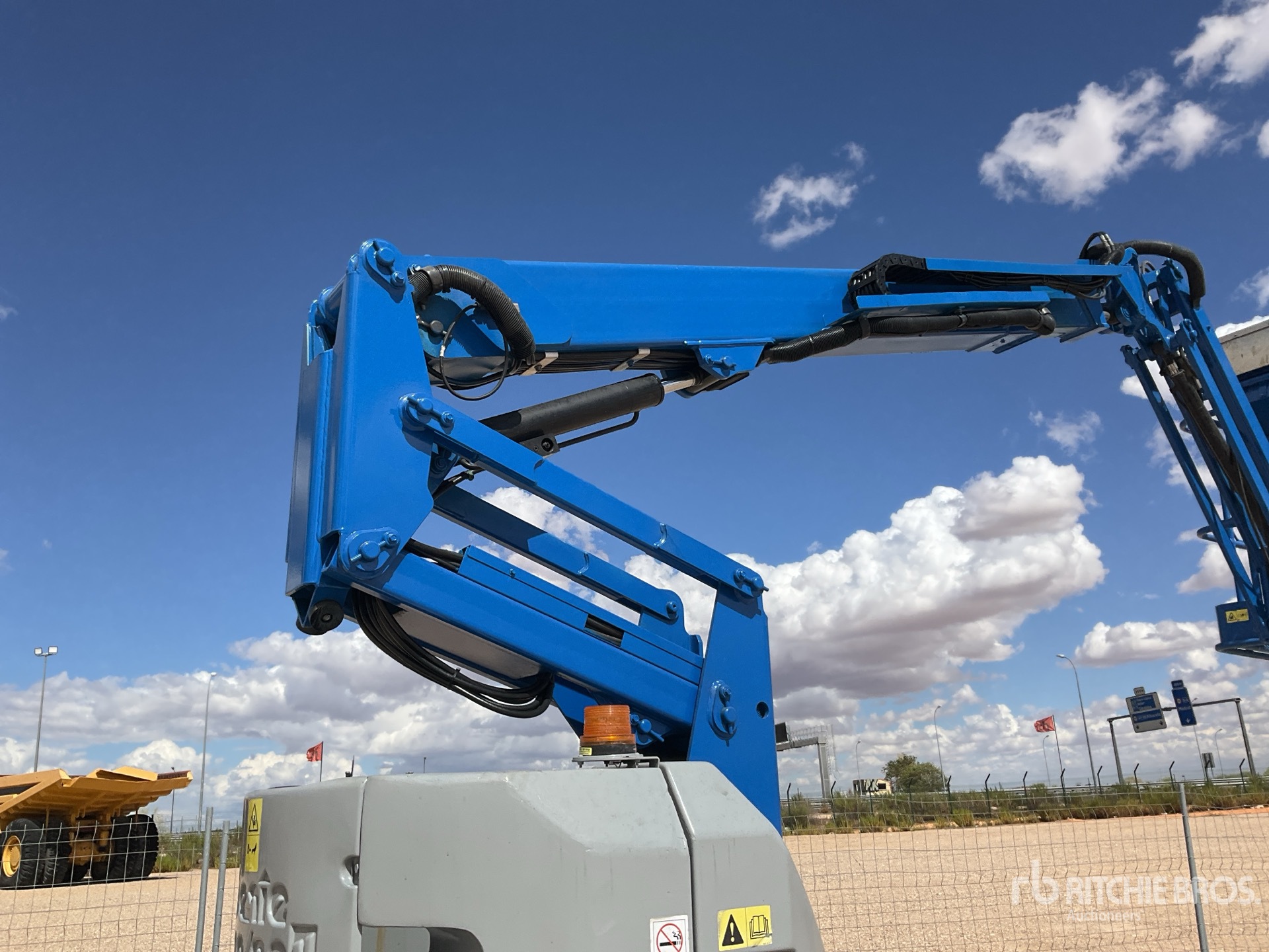 2015 Genie Z-30/20N RJ