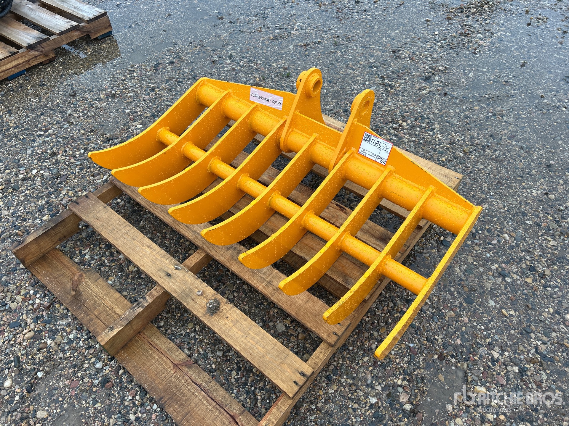 Photo of 2026 GIYI 44 in - Fits Cat 305 (Unused)