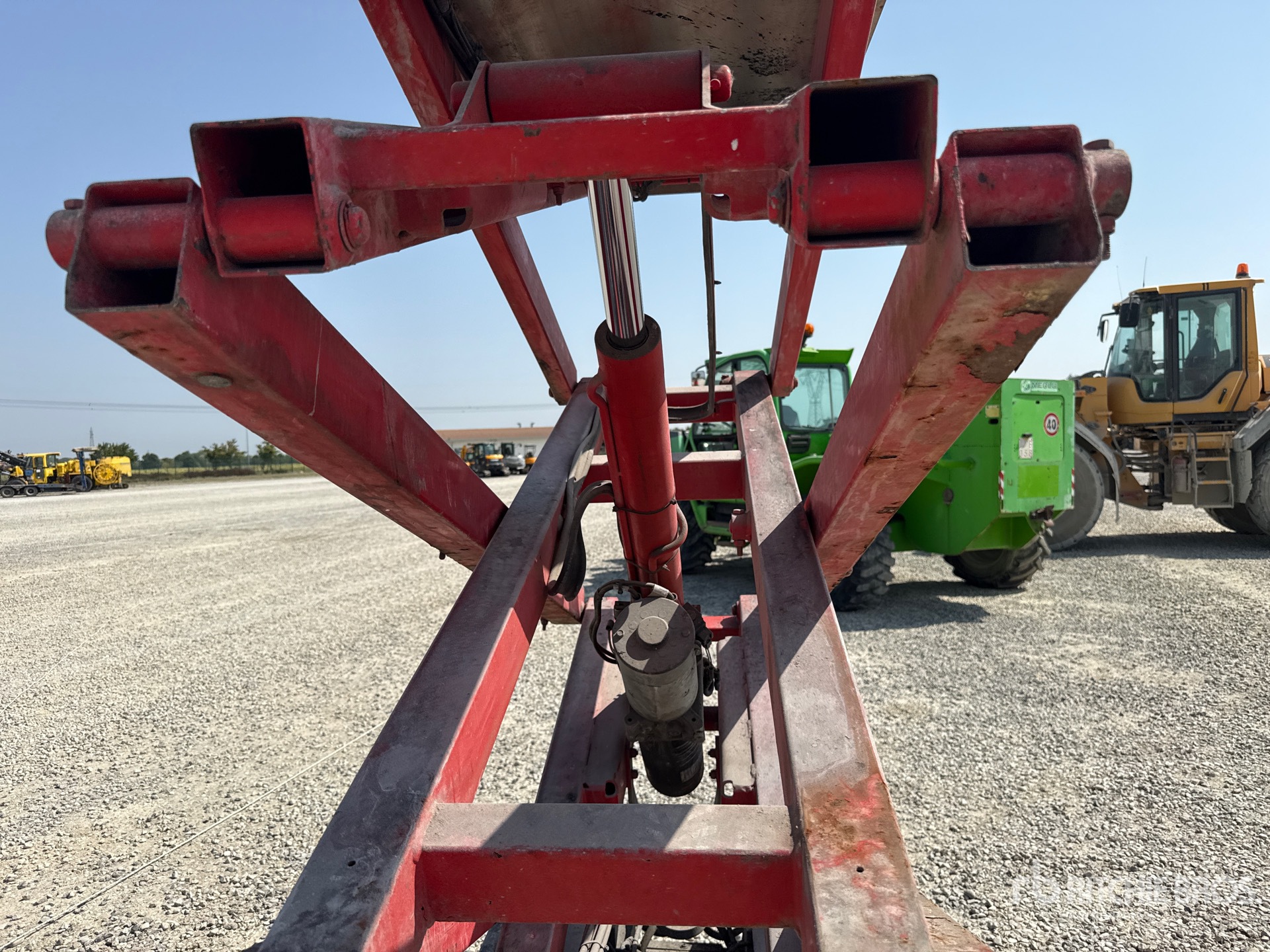 2008 JLG 1930ES