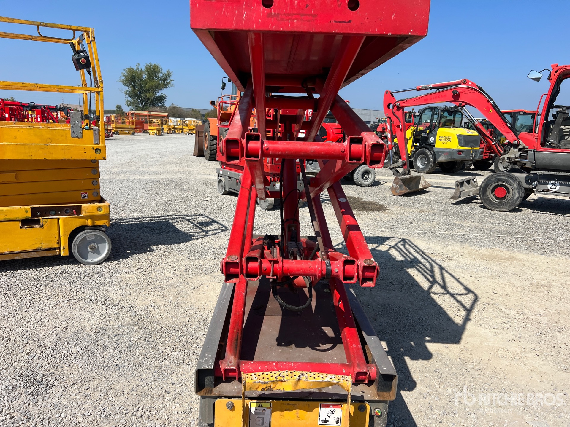 2008 Haulotte COMPACT8